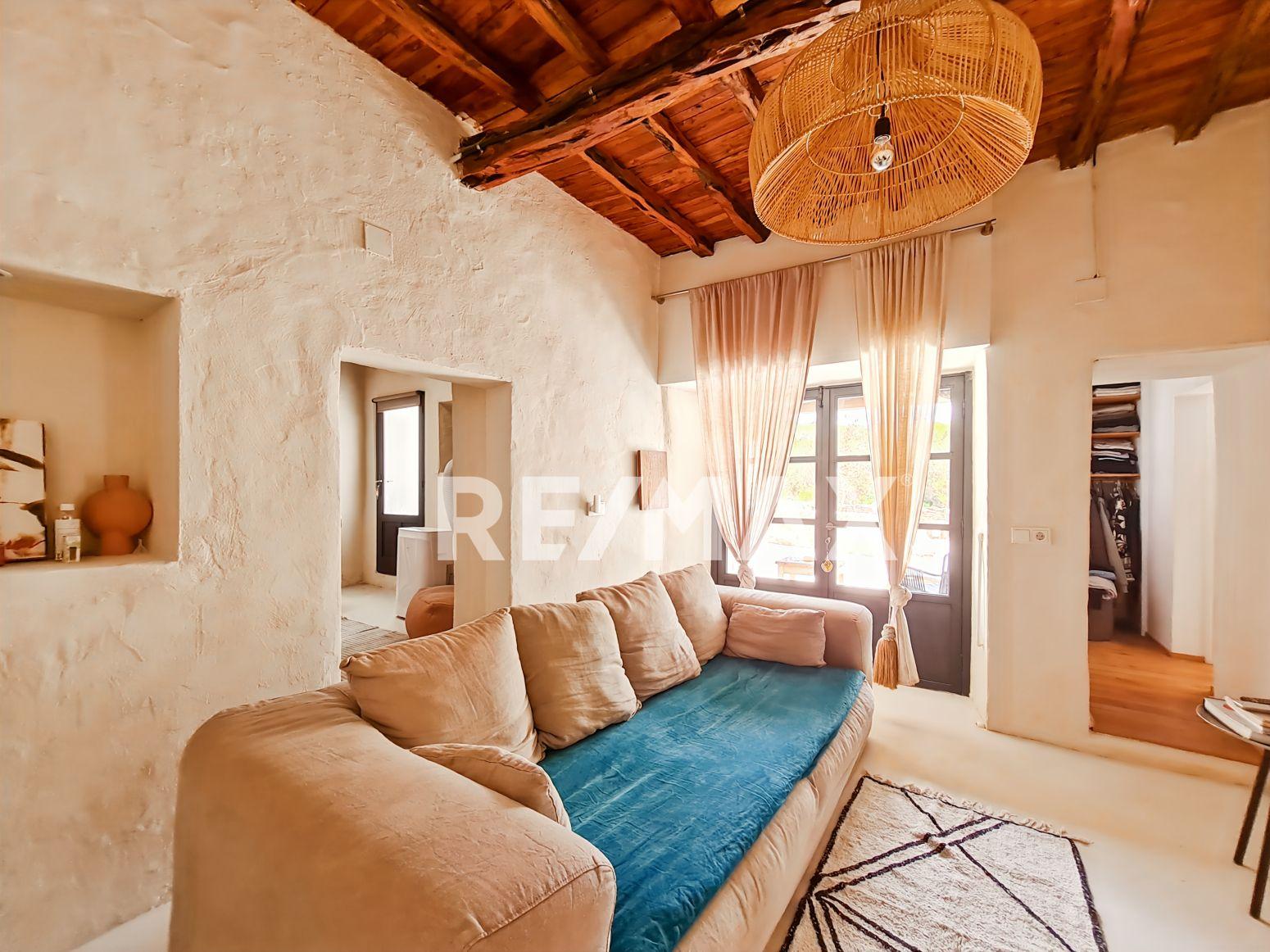 Chalet for Sale in Sant Antoni de Portmany