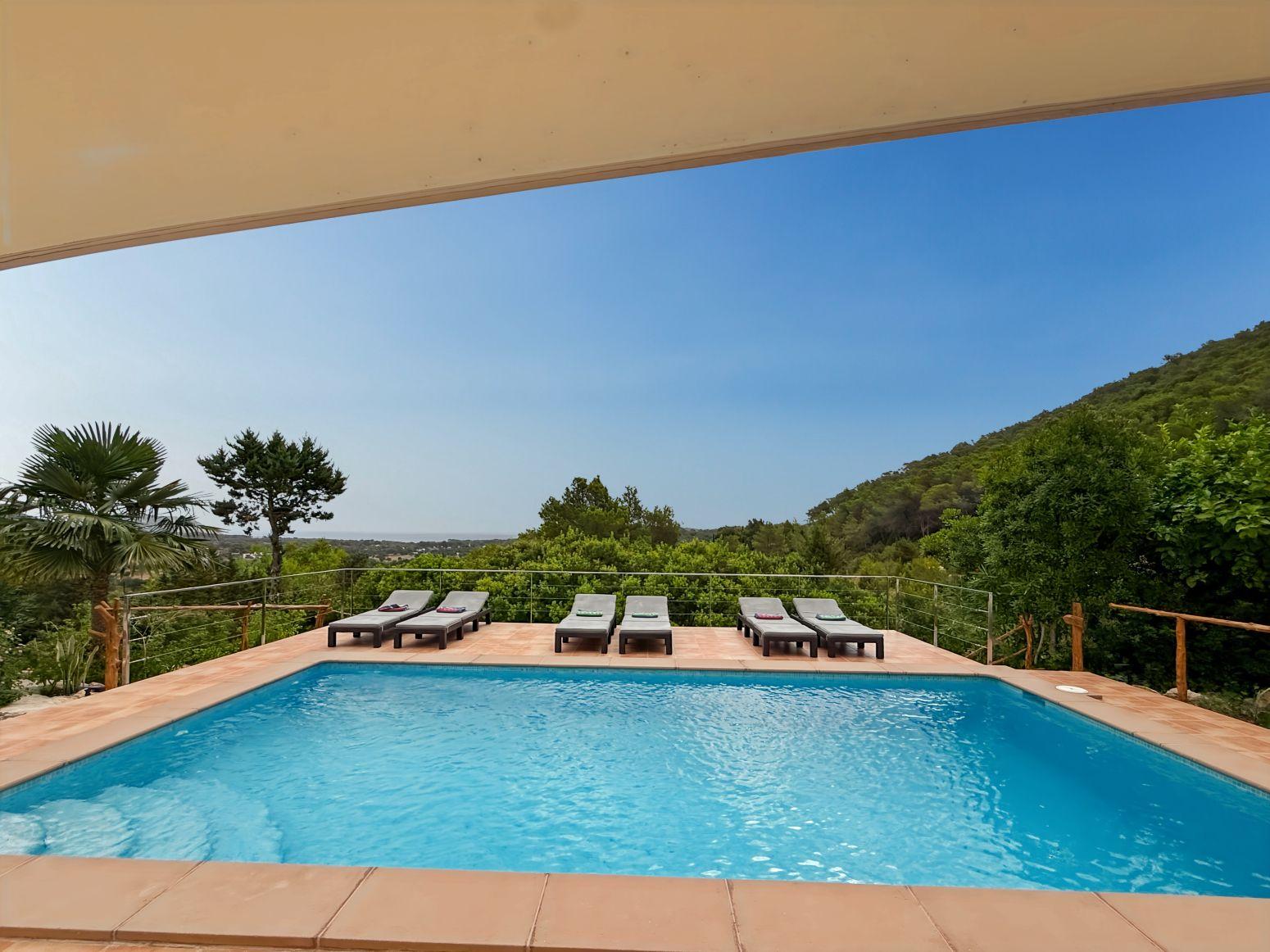 Chalet for Sale in Santa Eulalia del Río