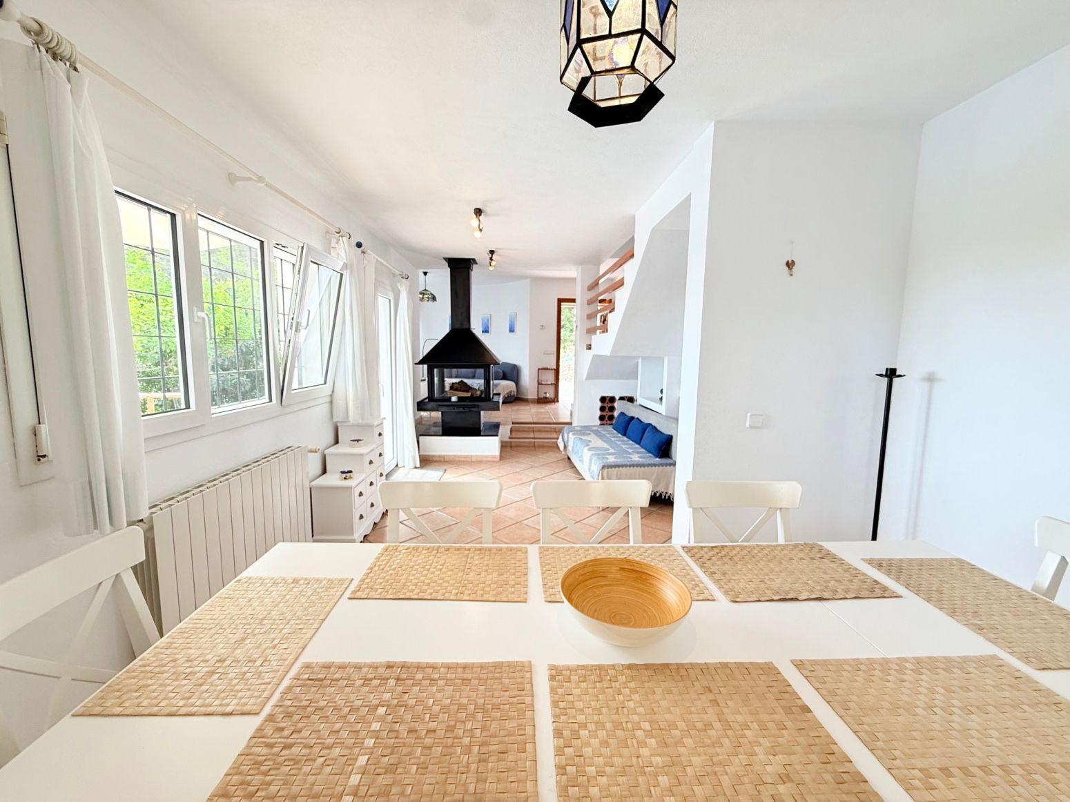 Chalet for Sale in Santa Eulalia del Río