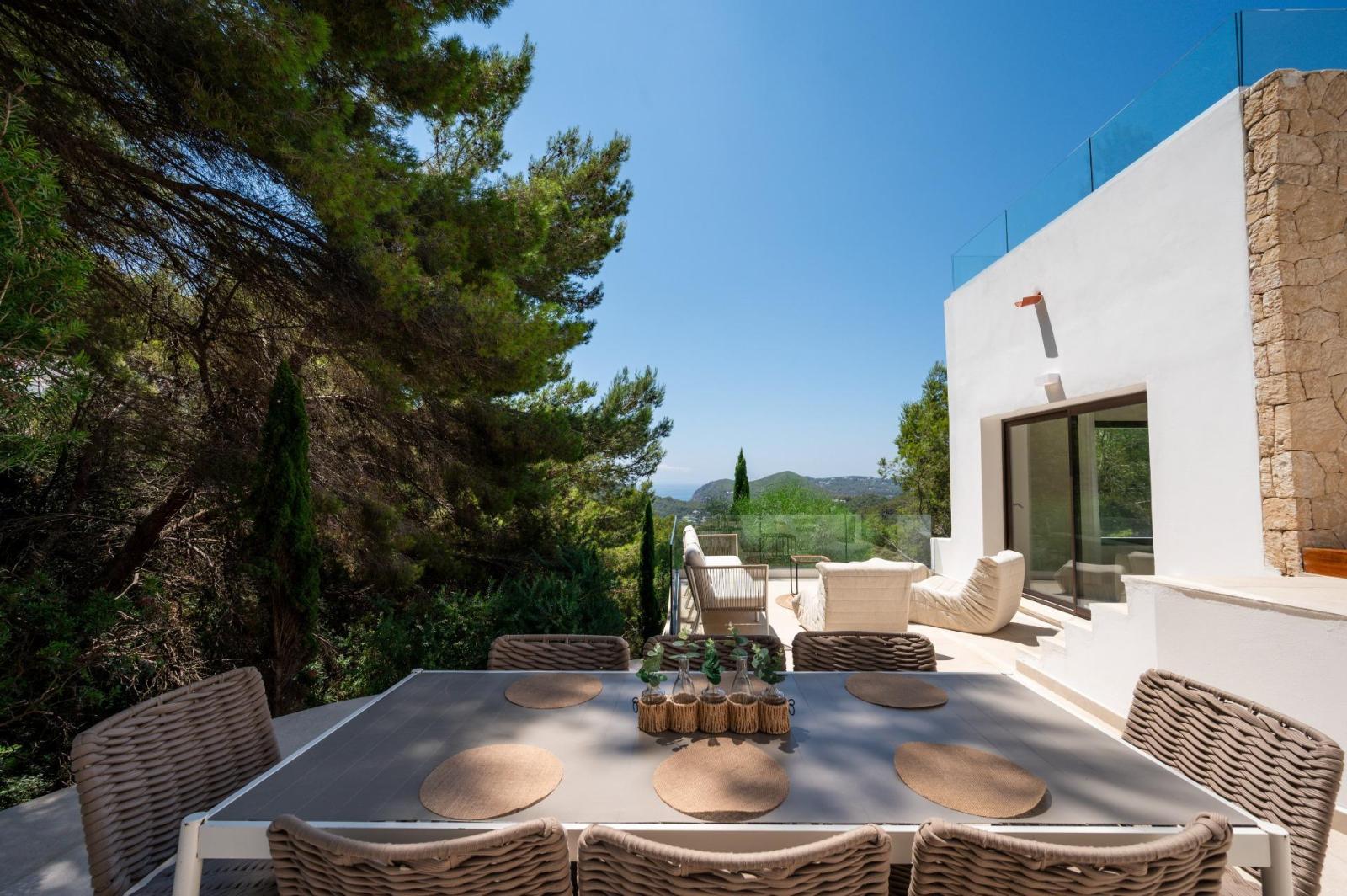 Chalet for Sale in Santa Eulalia del Río