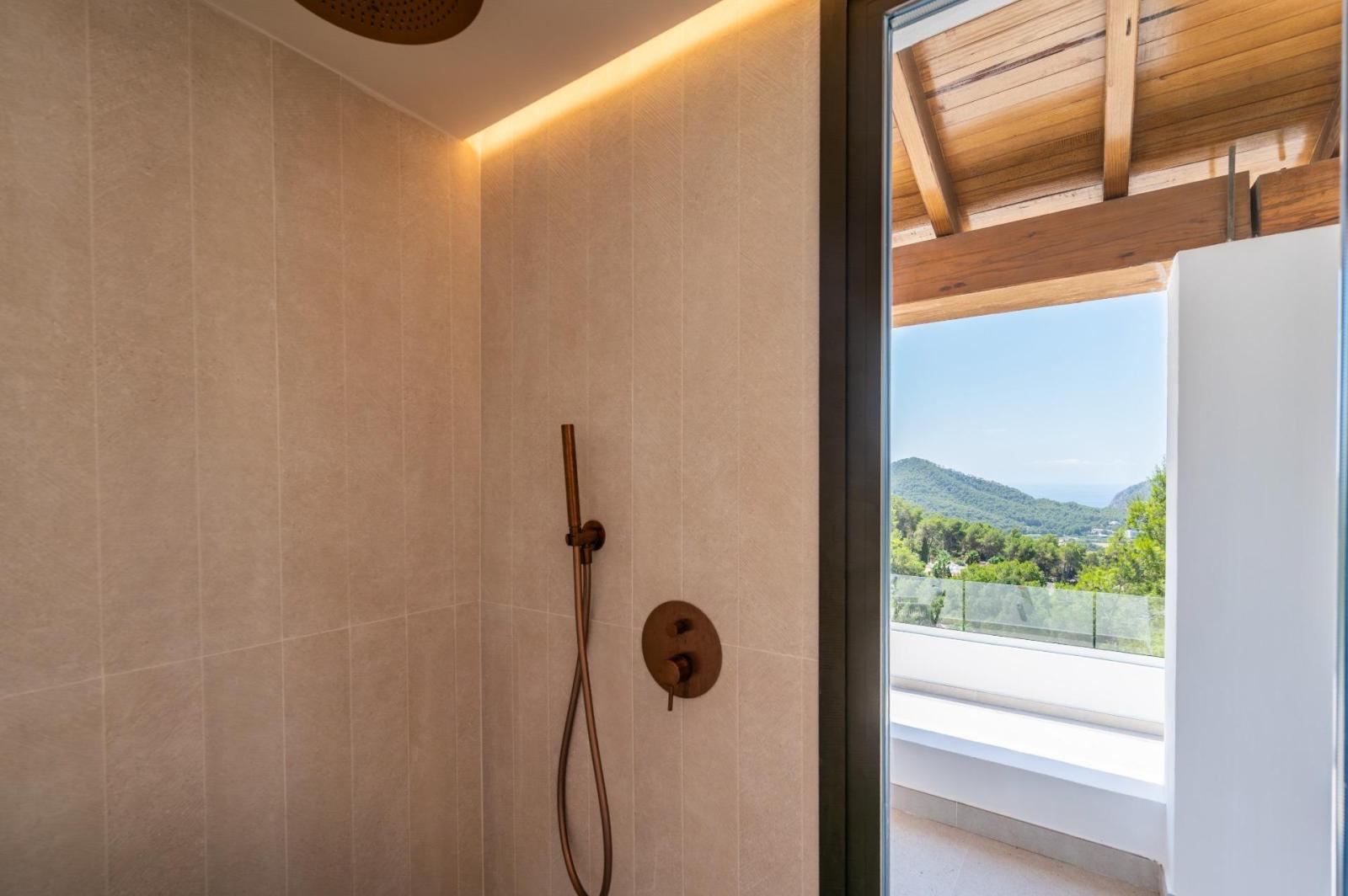 Chalet for Sale in Santa Eulalia del Río