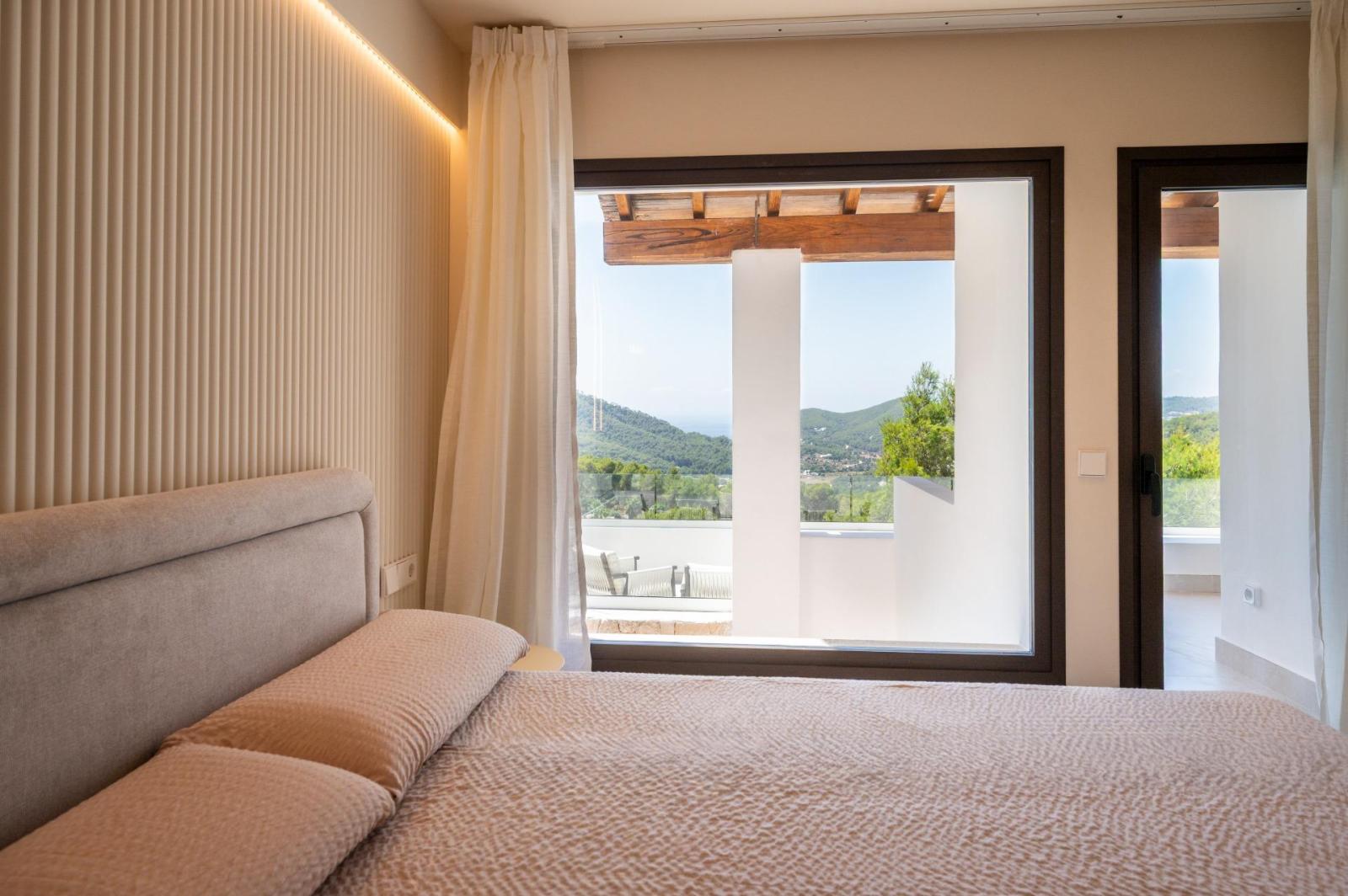 Chalet for Sale in Santa Eulalia del Río