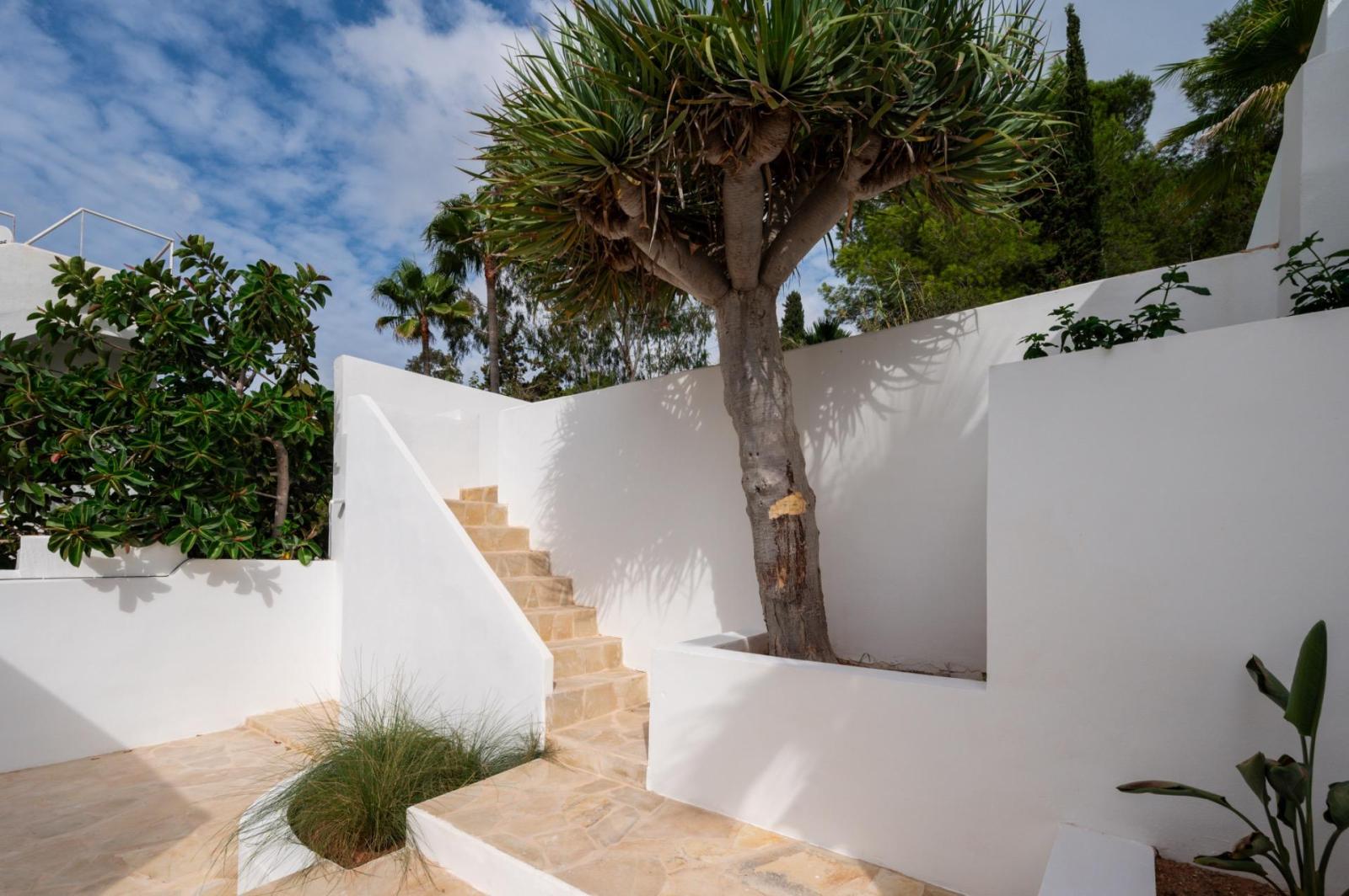 Villa for Sale in Santa Eulalia del Río