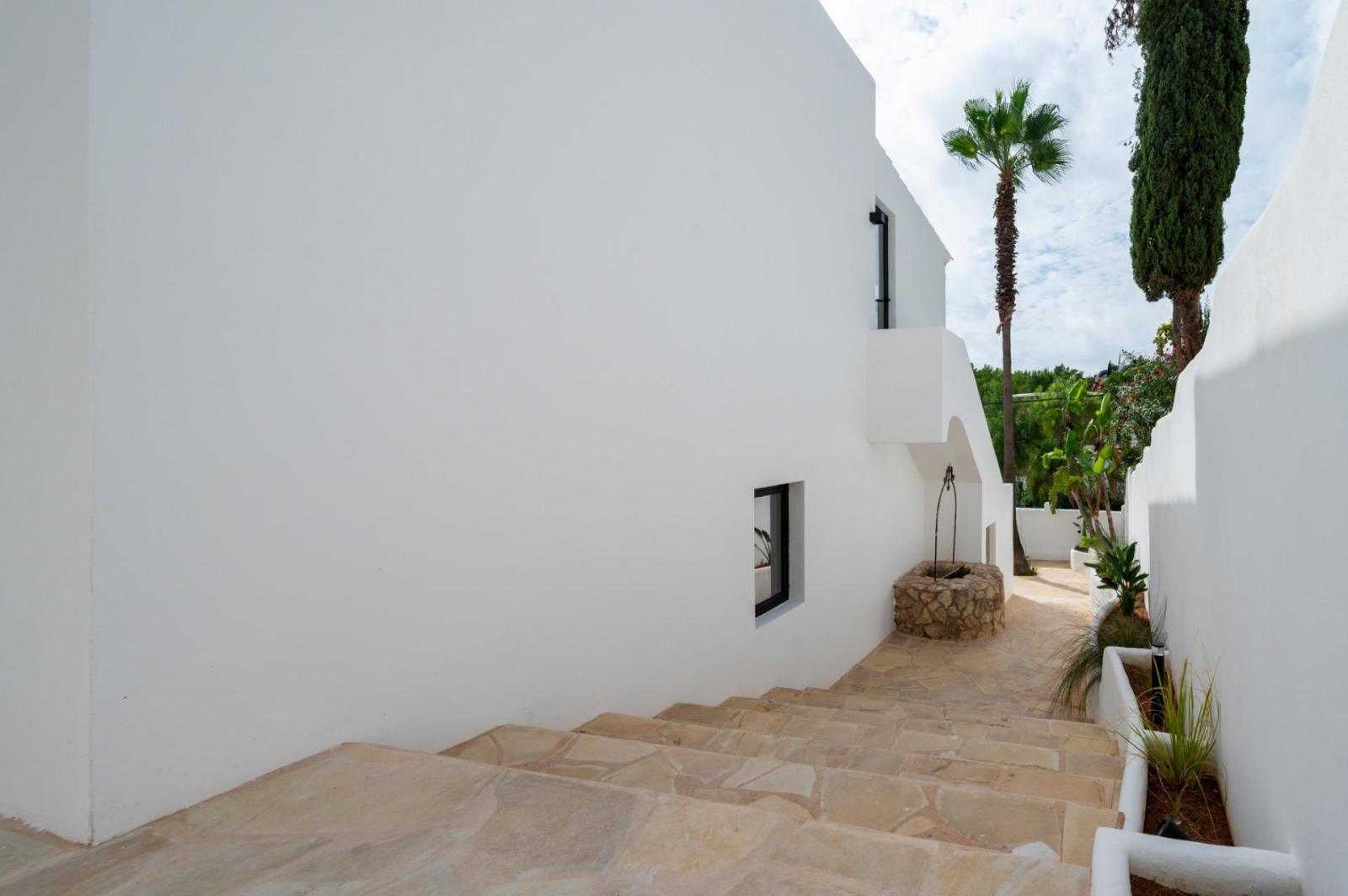 Villa for Sale in Santa Eulalia del Río
