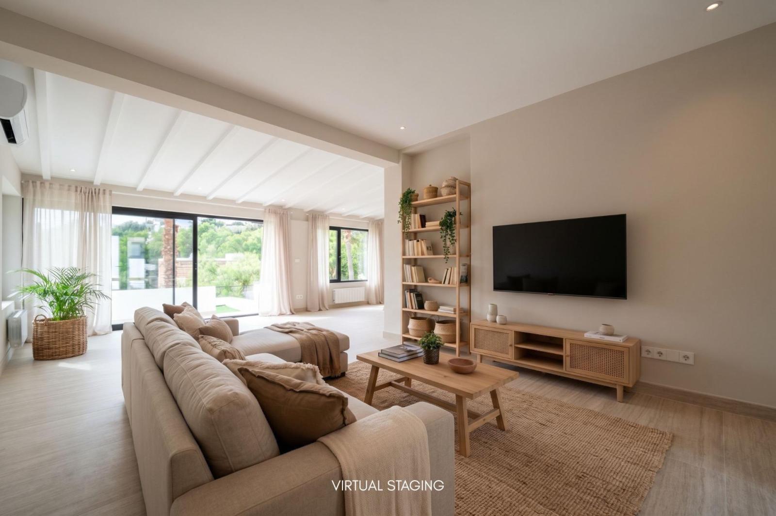 Villa for Sale in Santa Eulalia del Río