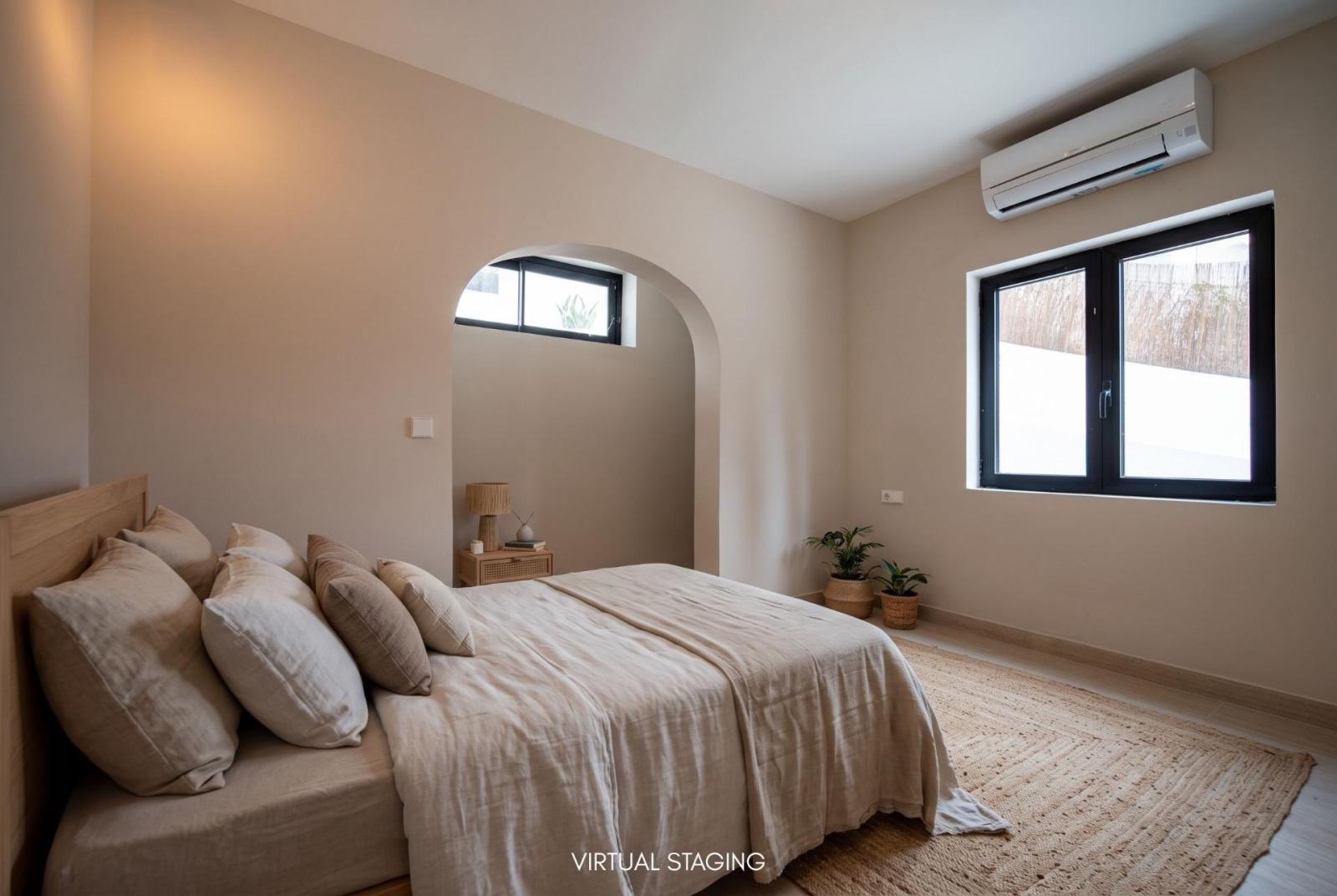 Villa for Sale in Santa Eulalia del Río