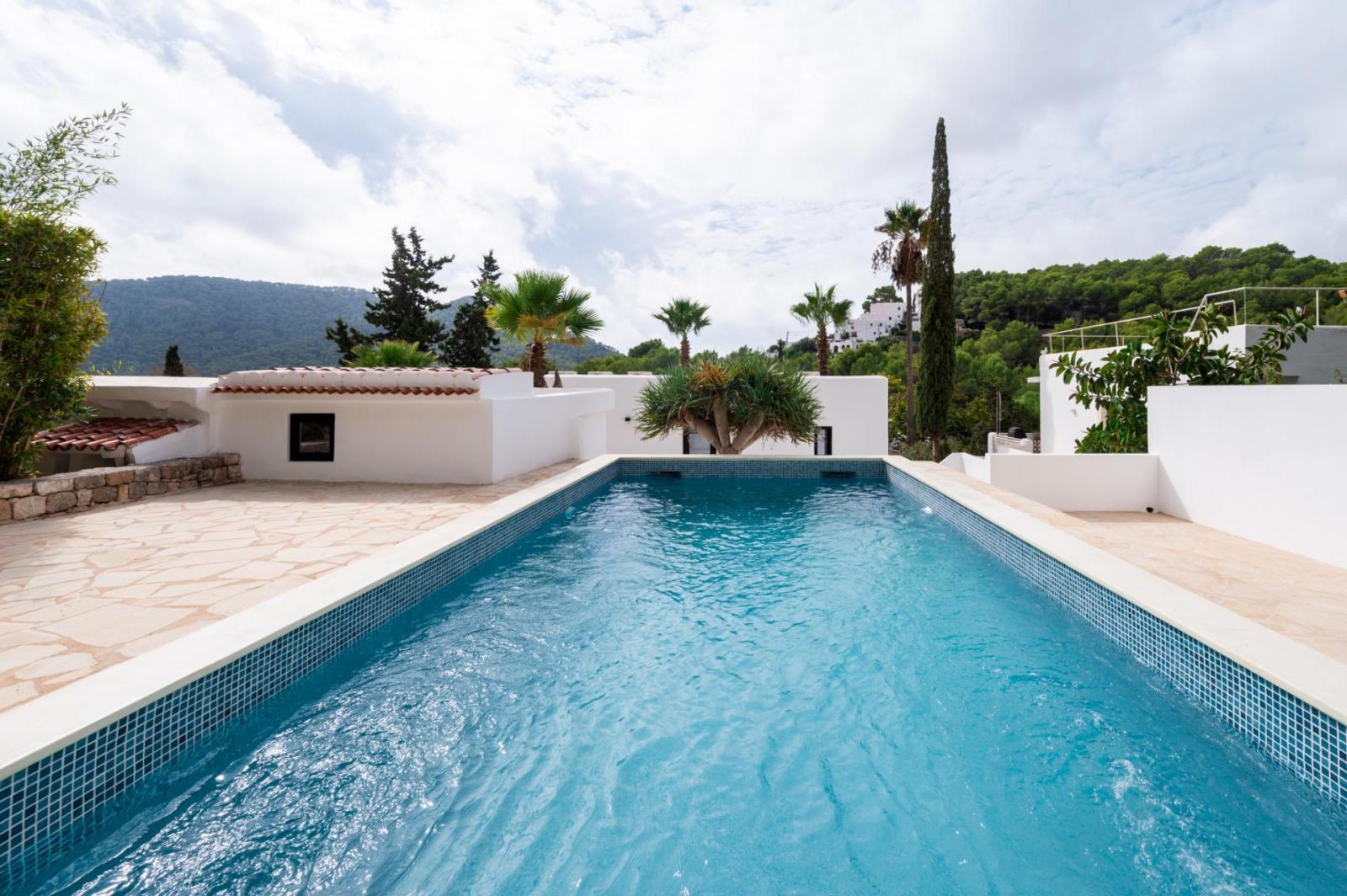Villa for Sale in Santa Eulalia del Río