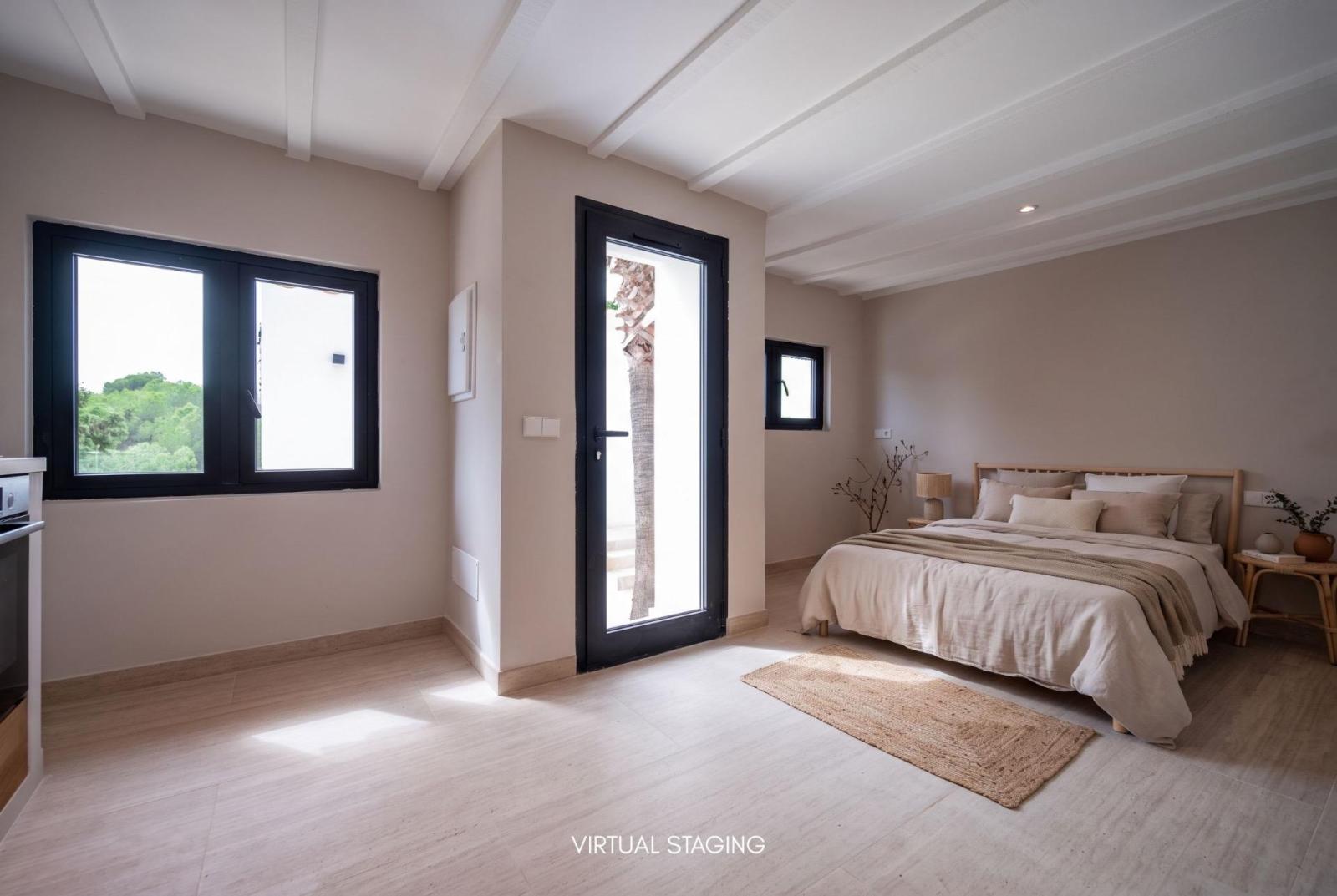 Villa for Sale in Santa Eulalia del Río