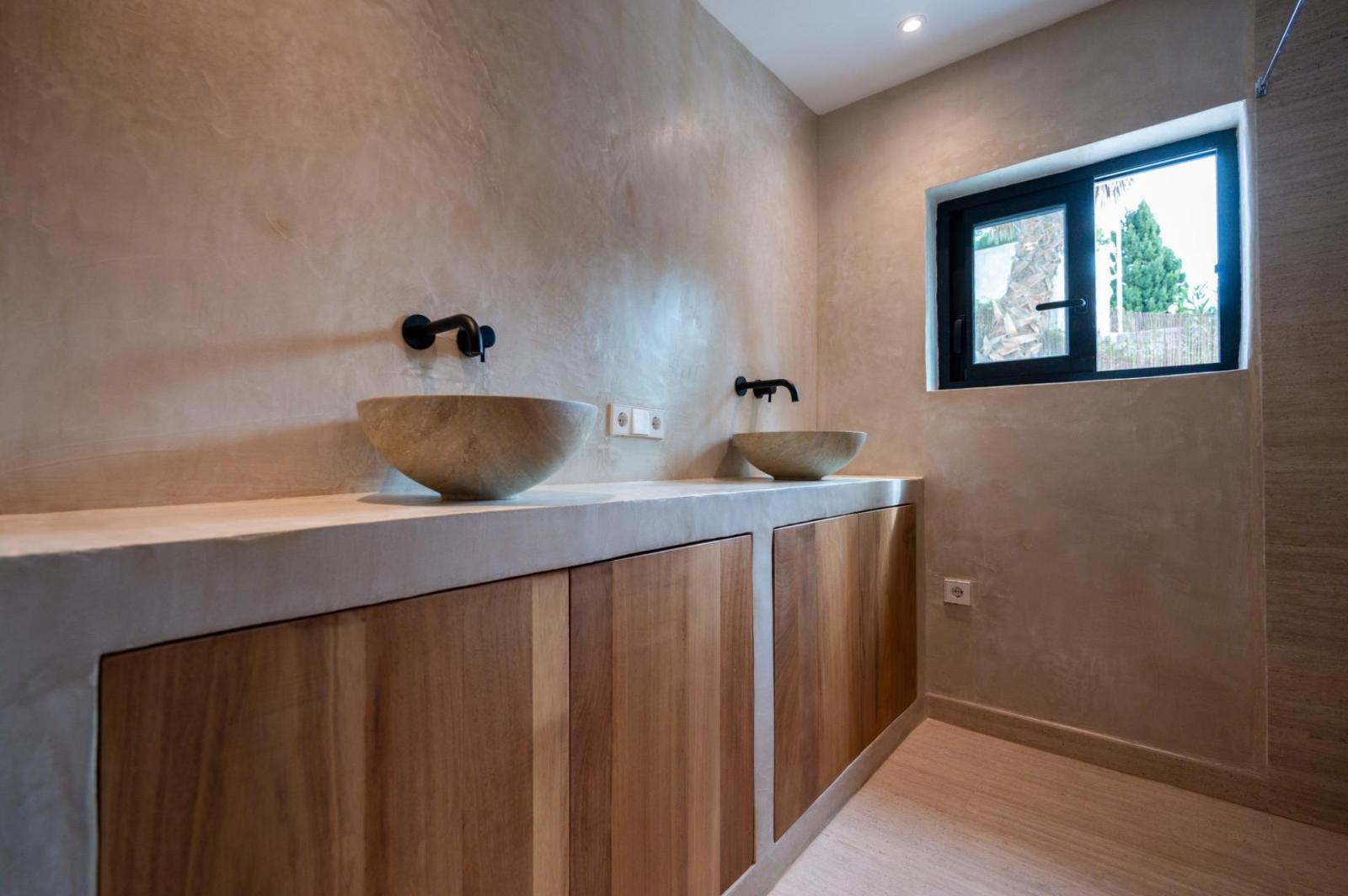 Villa for Sale in Santa Eulalia del Río