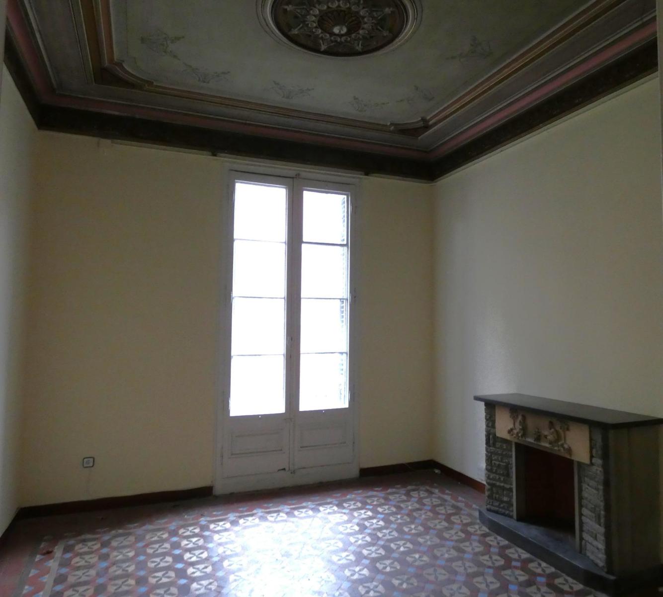 Flat for Sale in Barcelona