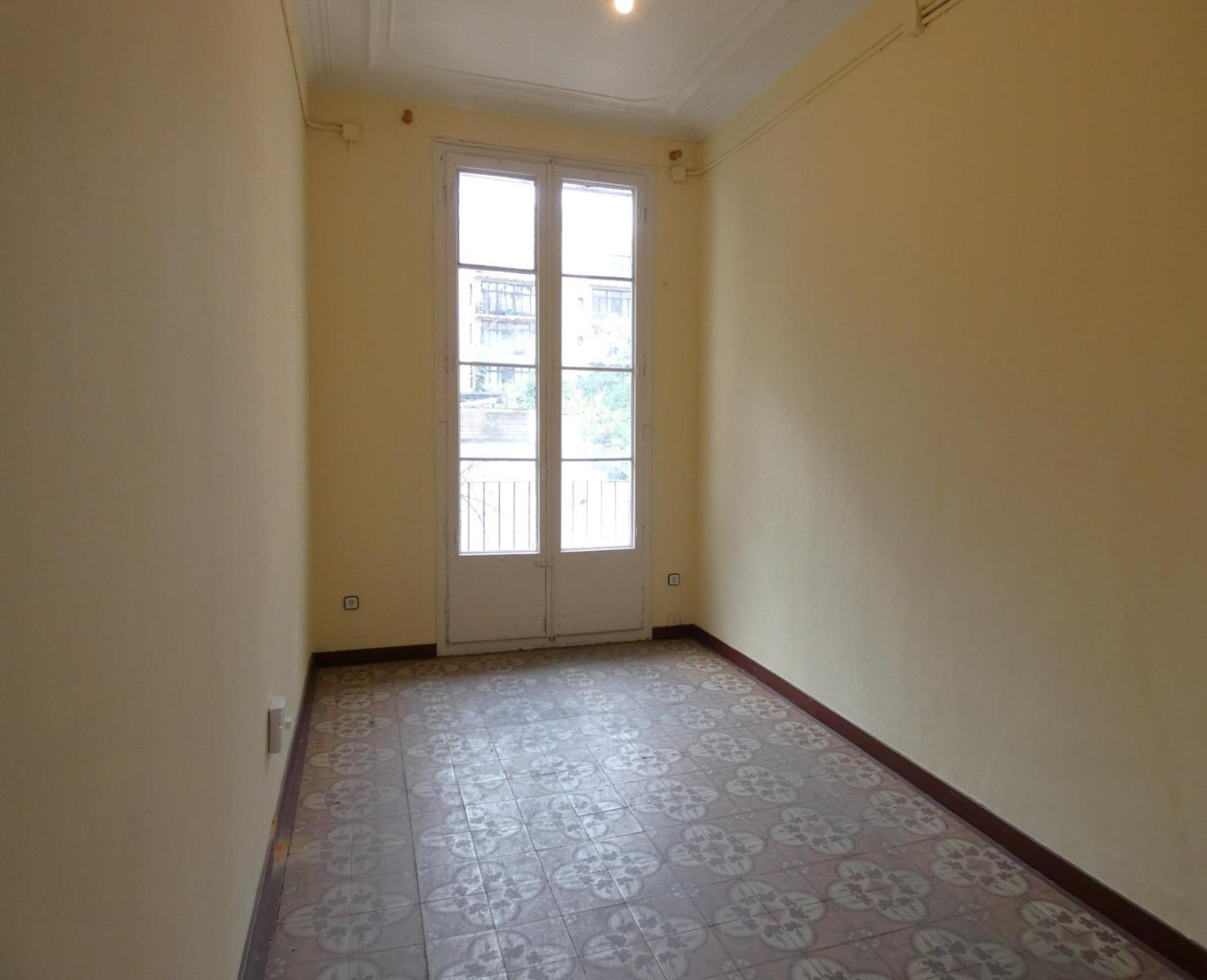 Flat for Sale in Barcelona