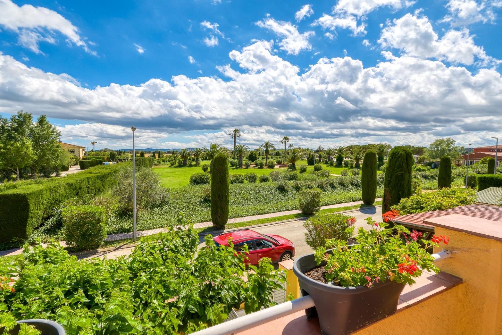 Adosado en Venta en Torroella de Fluvià