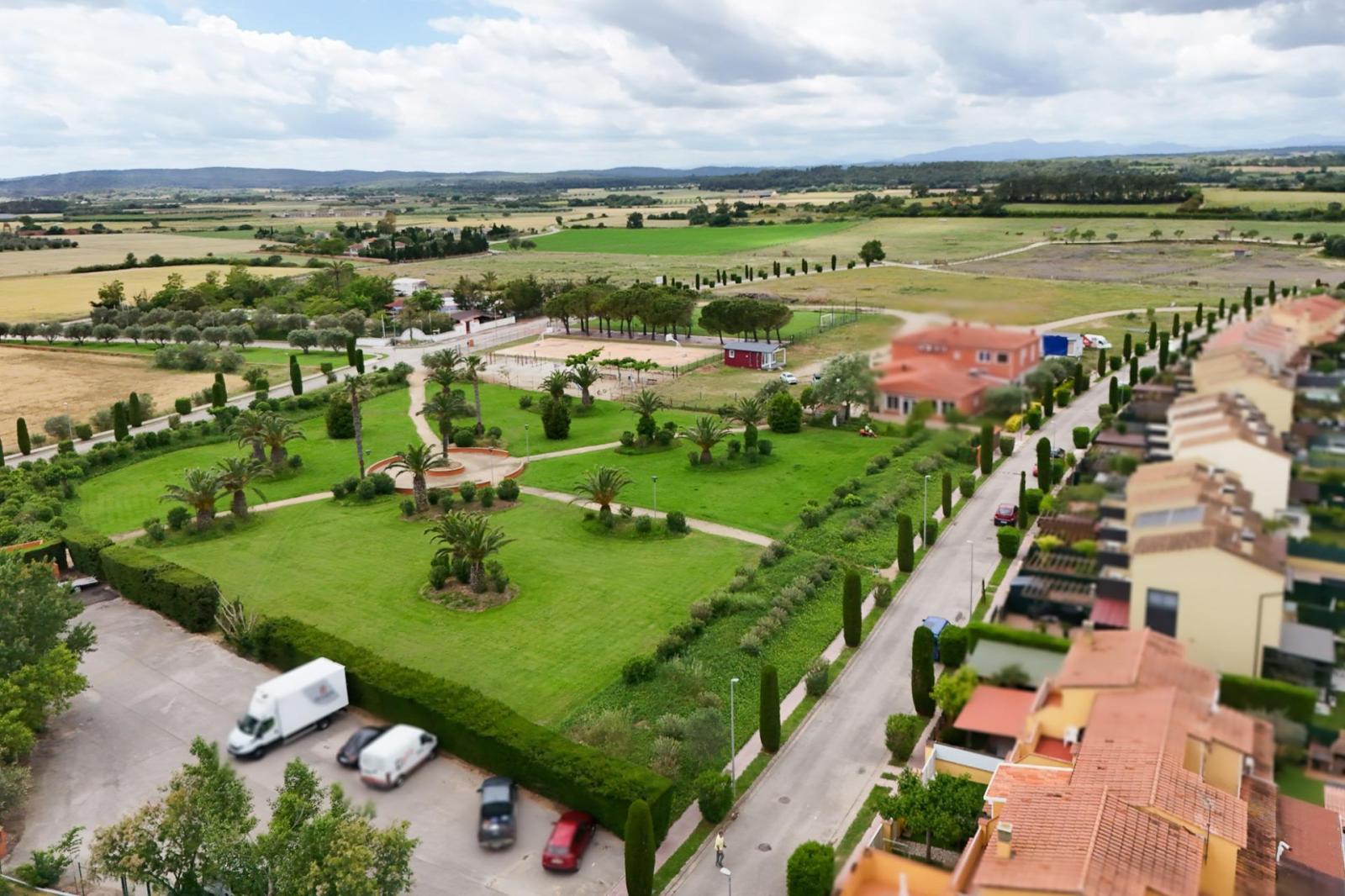Adosado en Venta en Torroella de Fluvià
