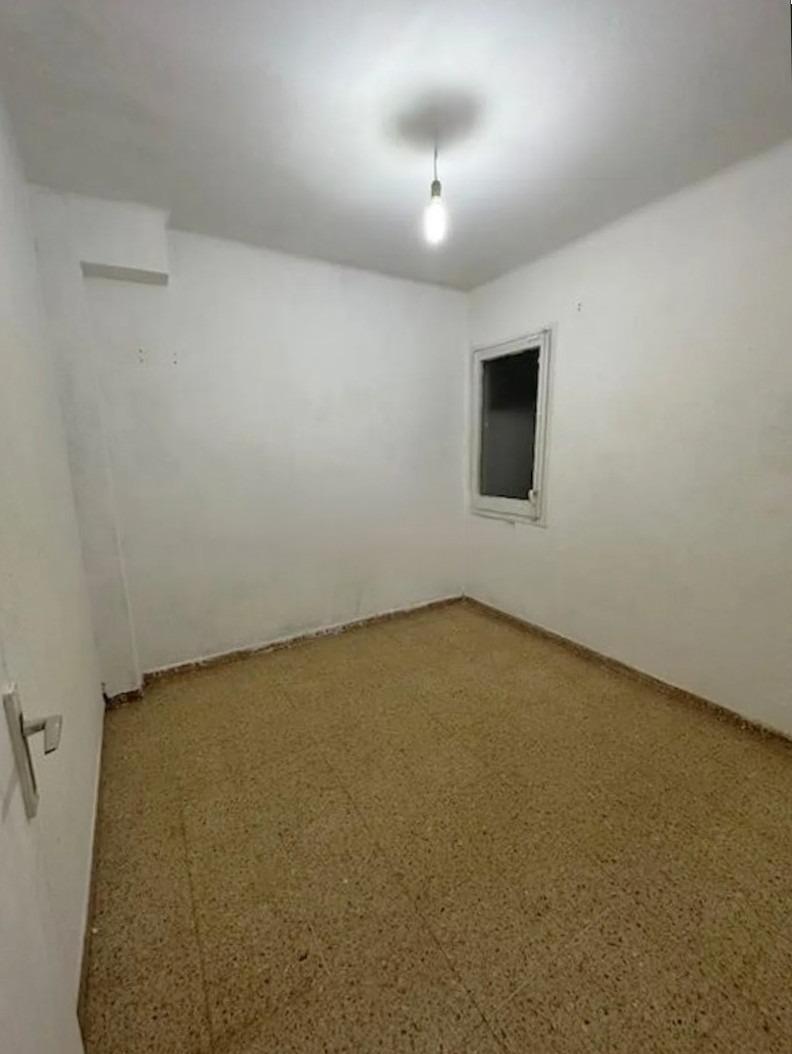 Flat for Sale in L' Hospitalet de Llobregat