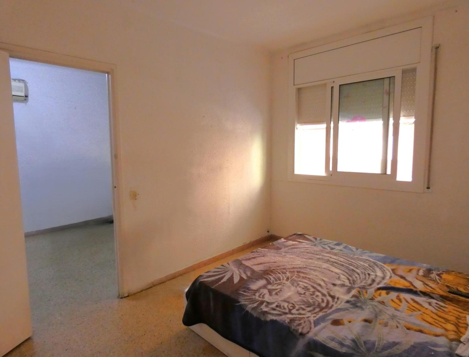 Flat for Sale in L' Hospitalet de Llobregat