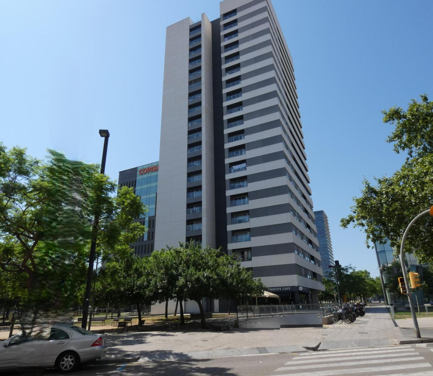 Flat for Sale in L' Hospitalet de Llobregat