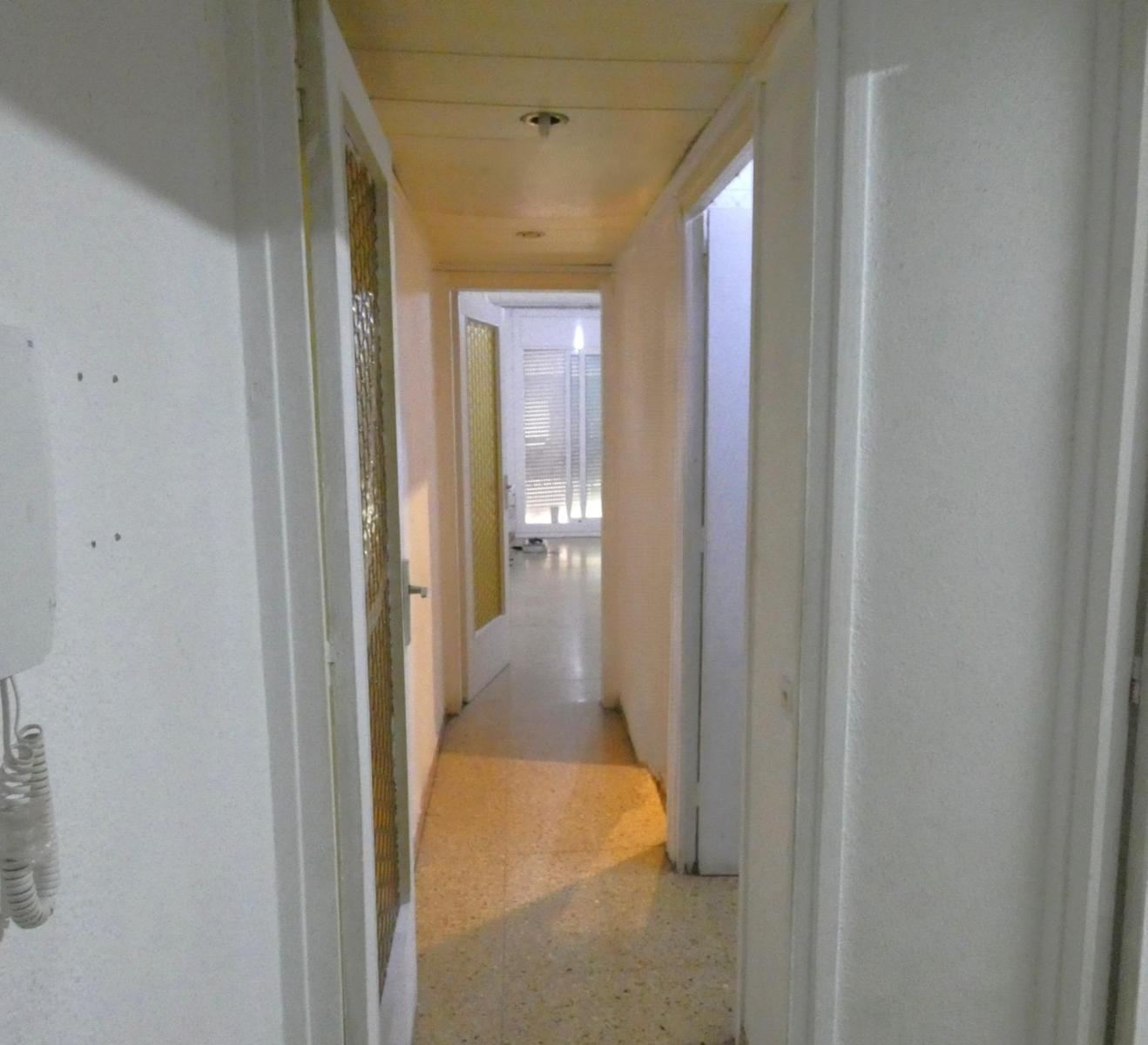 Flat for Sale in L' Hospitalet de Llobregat