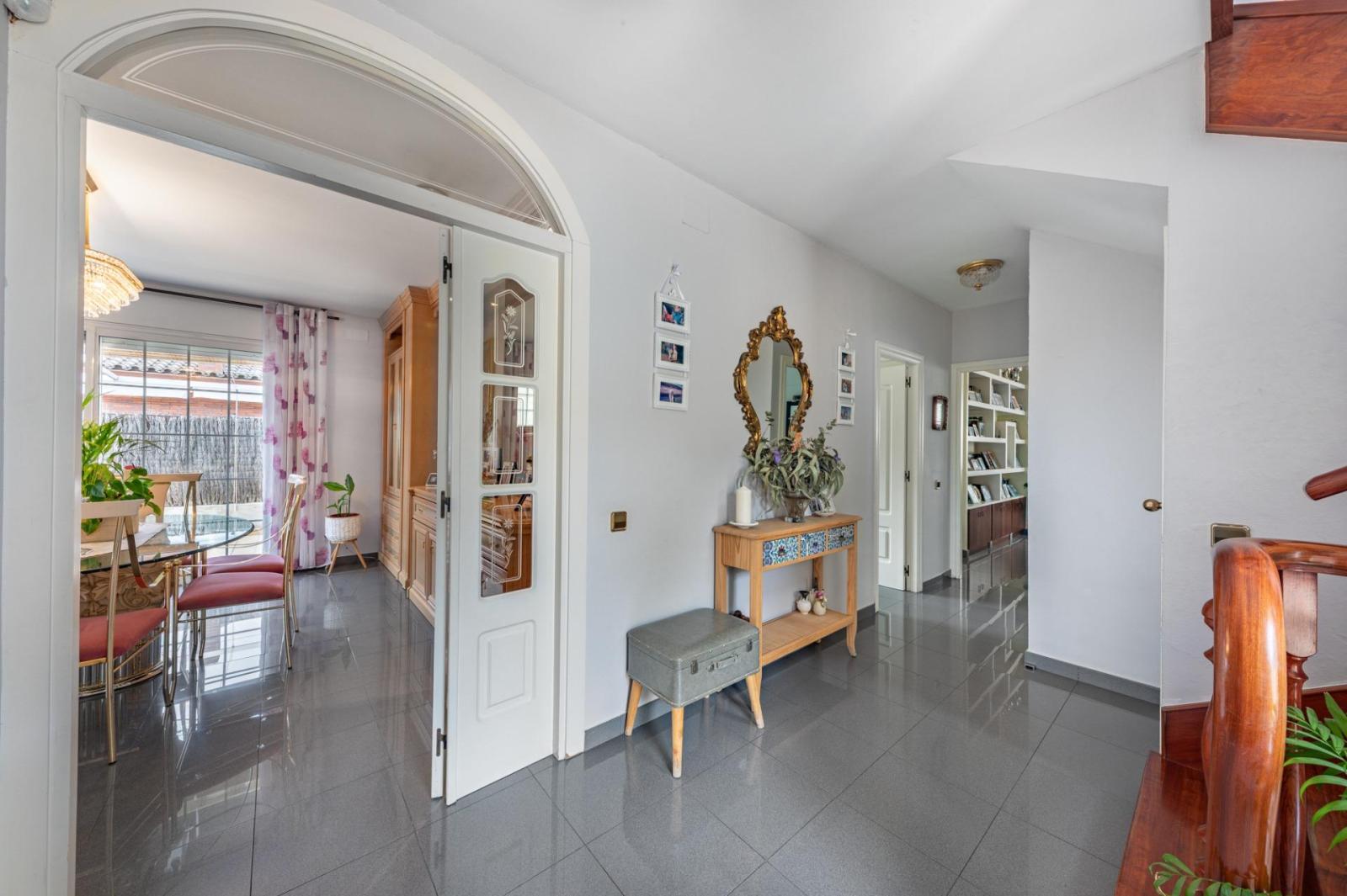 Chalet for Sale in Badalona