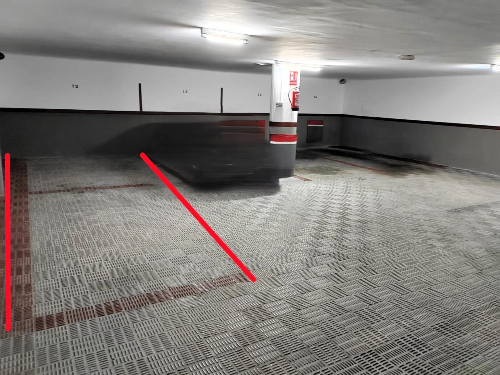 Garage for Rent in Barcelona