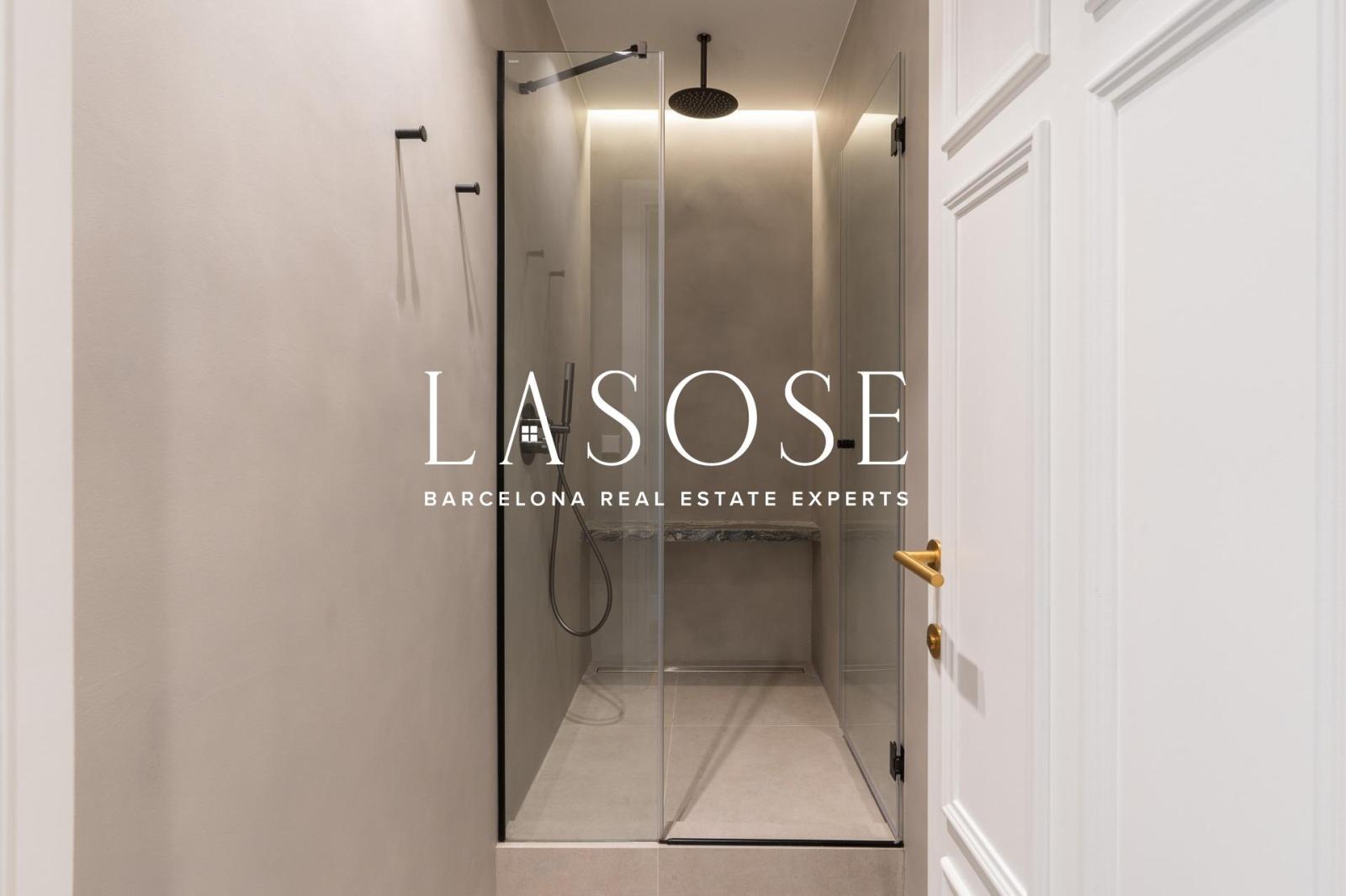 Flat for Sale in Barcelona