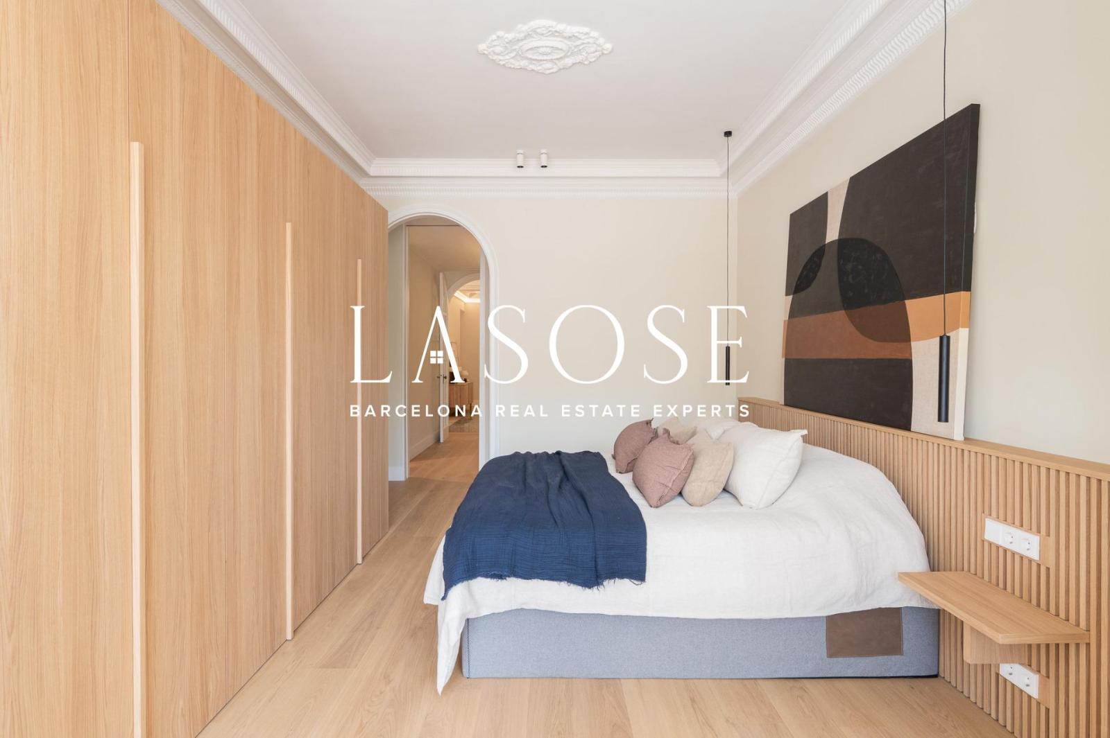 Flat for Sale in Barcelona