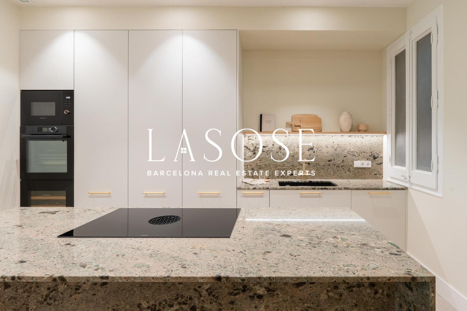 Flat for Sale in Barcelona