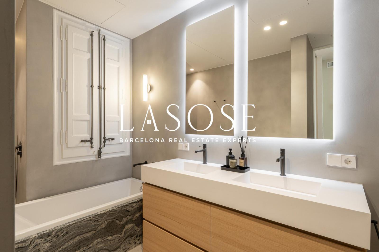 Flat for Sale in Barcelona