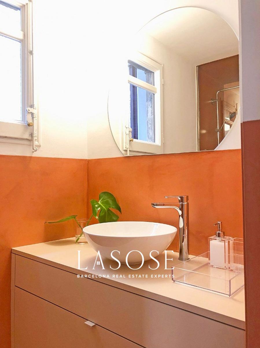 Flat for Sale in Barcelona