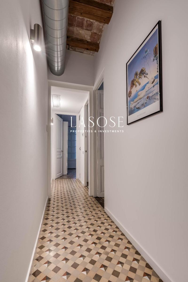 Flat for Sale in Barcelona