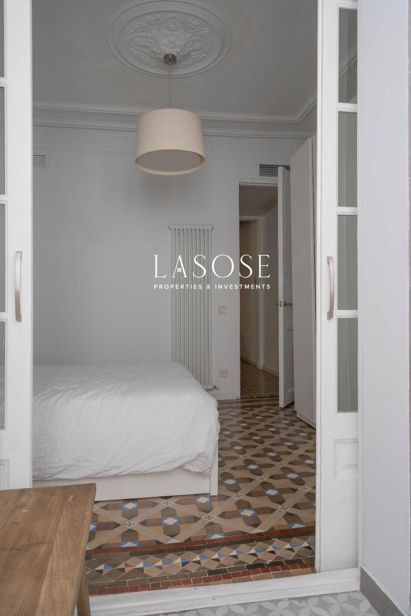 Flat for Sale in Barcelona