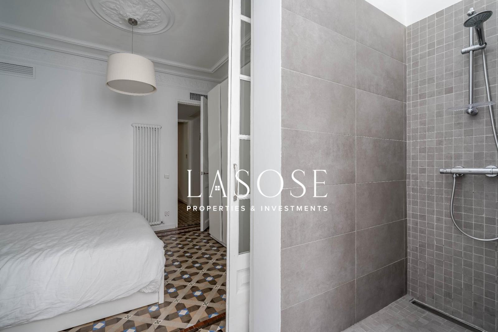 Flat for Sale in Barcelona