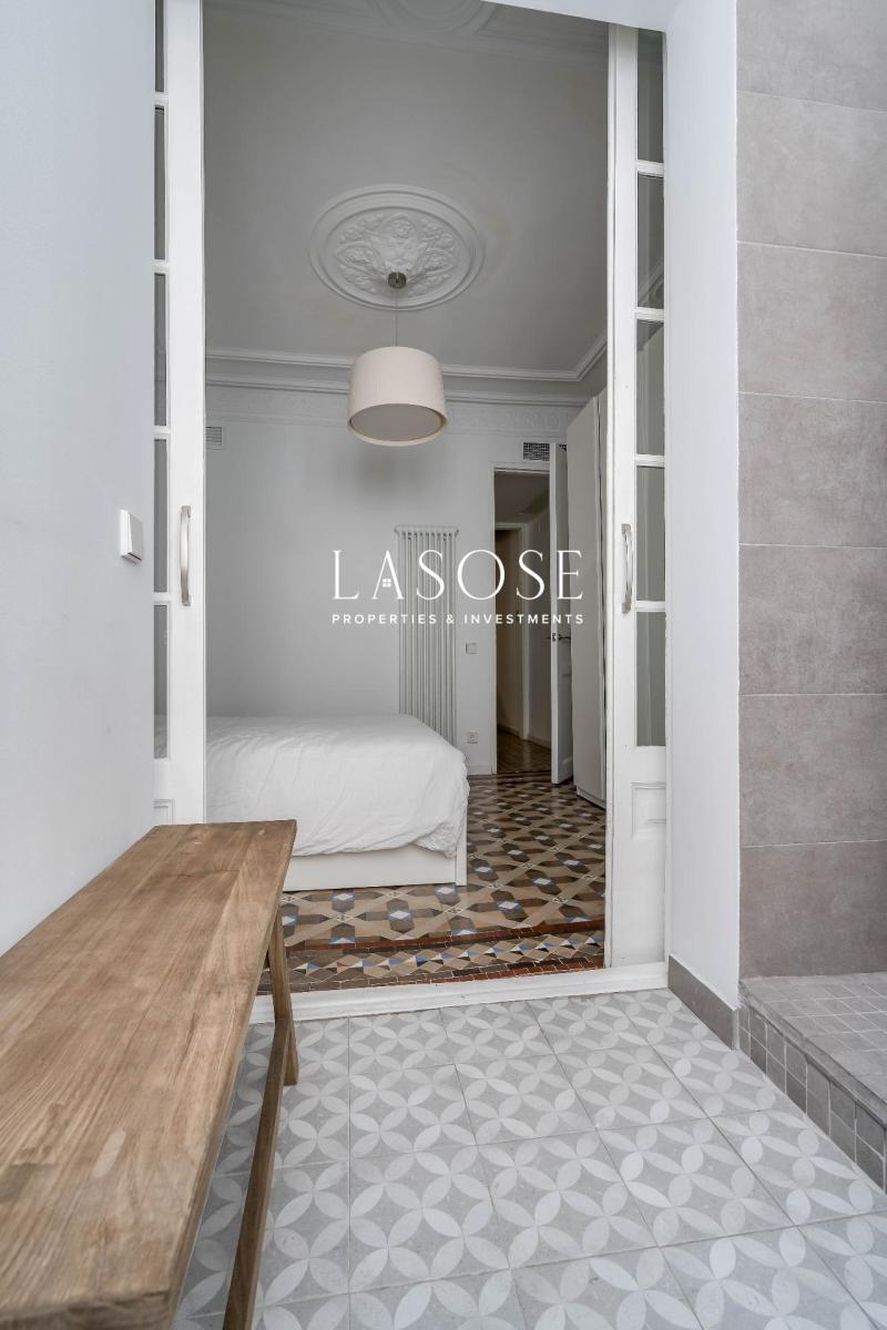 Flat for Sale in Barcelona
