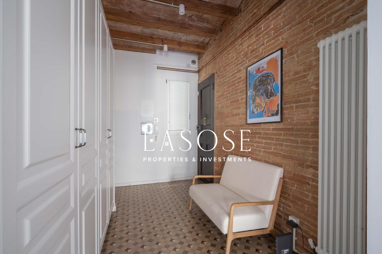Flat for Sale in Barcelona