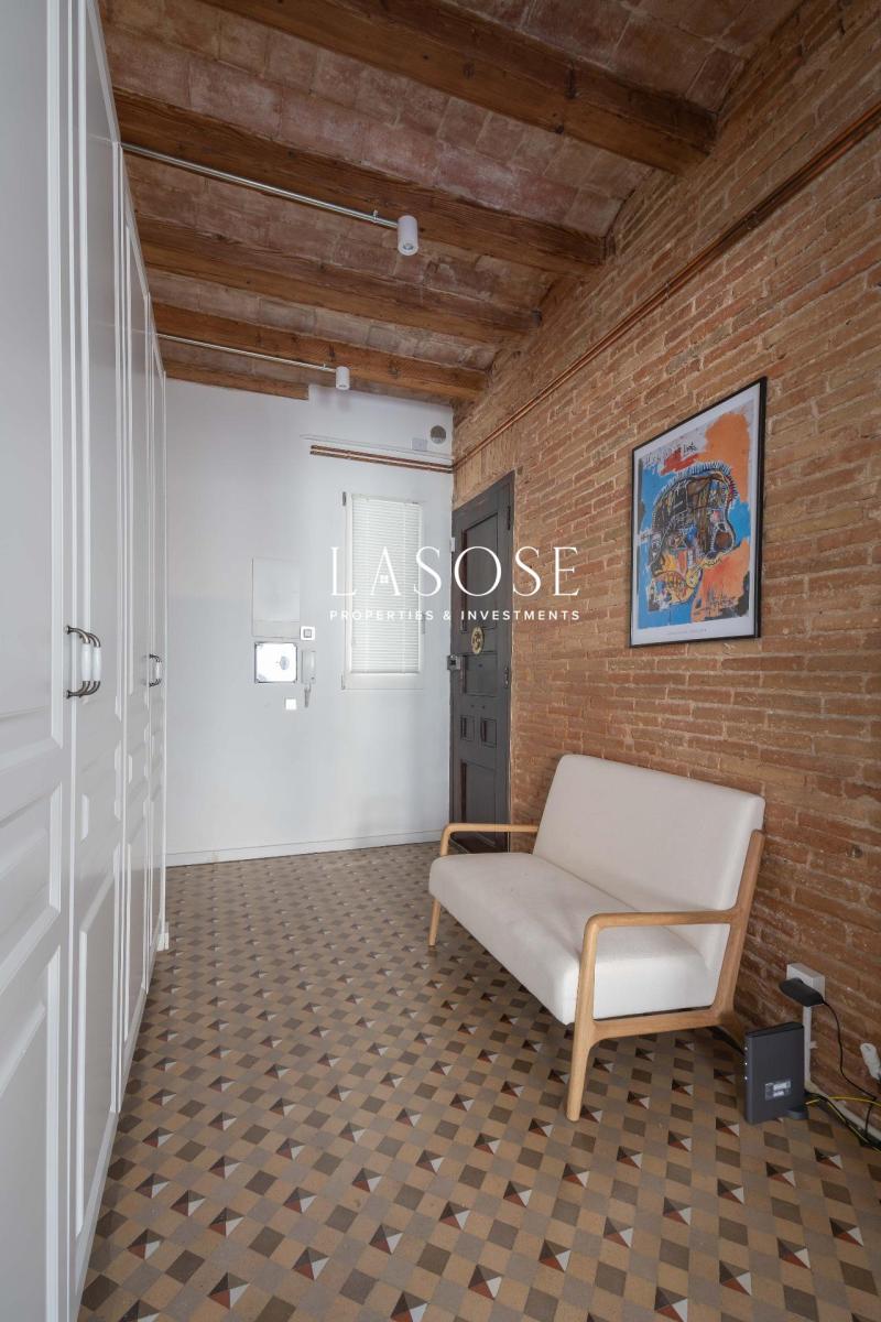 Flat for Sale in Barcelona