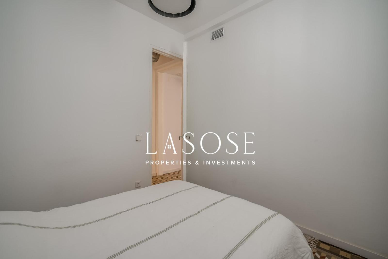 Flat for Sale in Barcelona