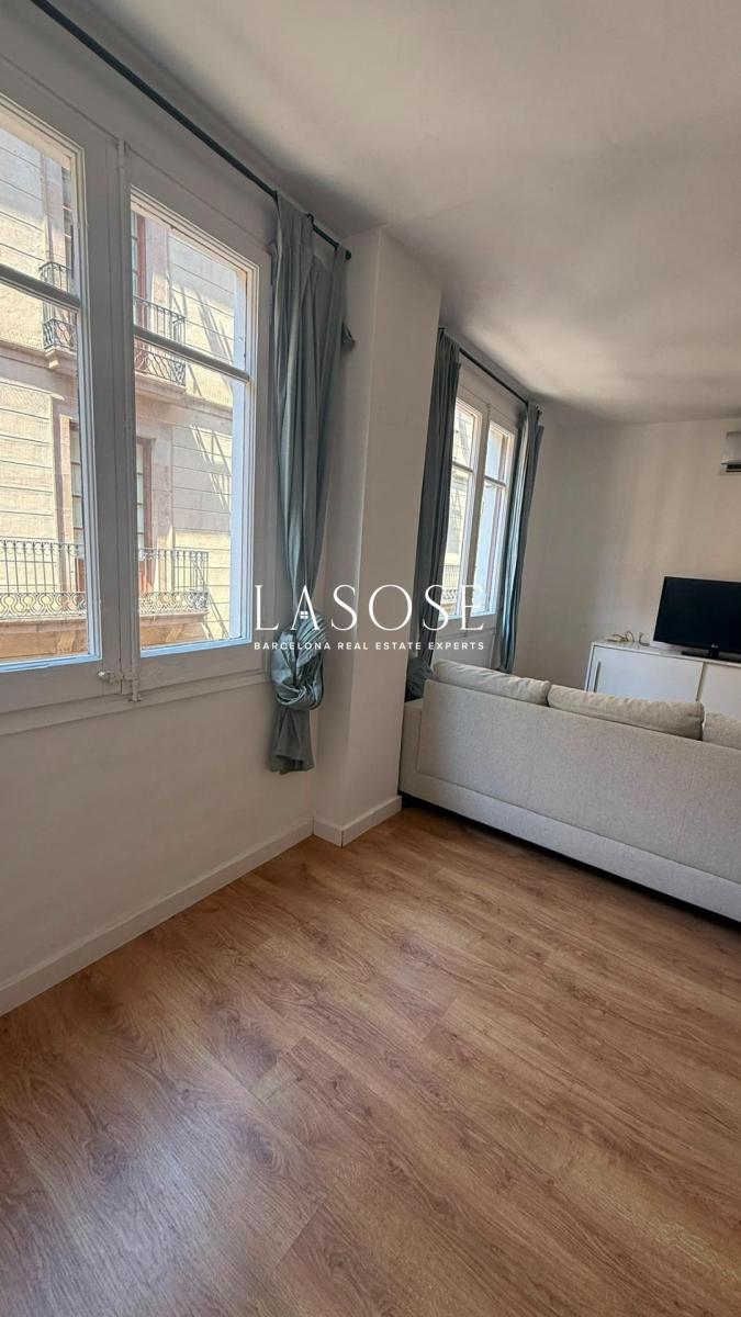 Flat for Sale in Barcelona