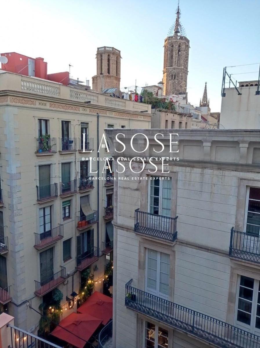Flat for Sale in Barcelona