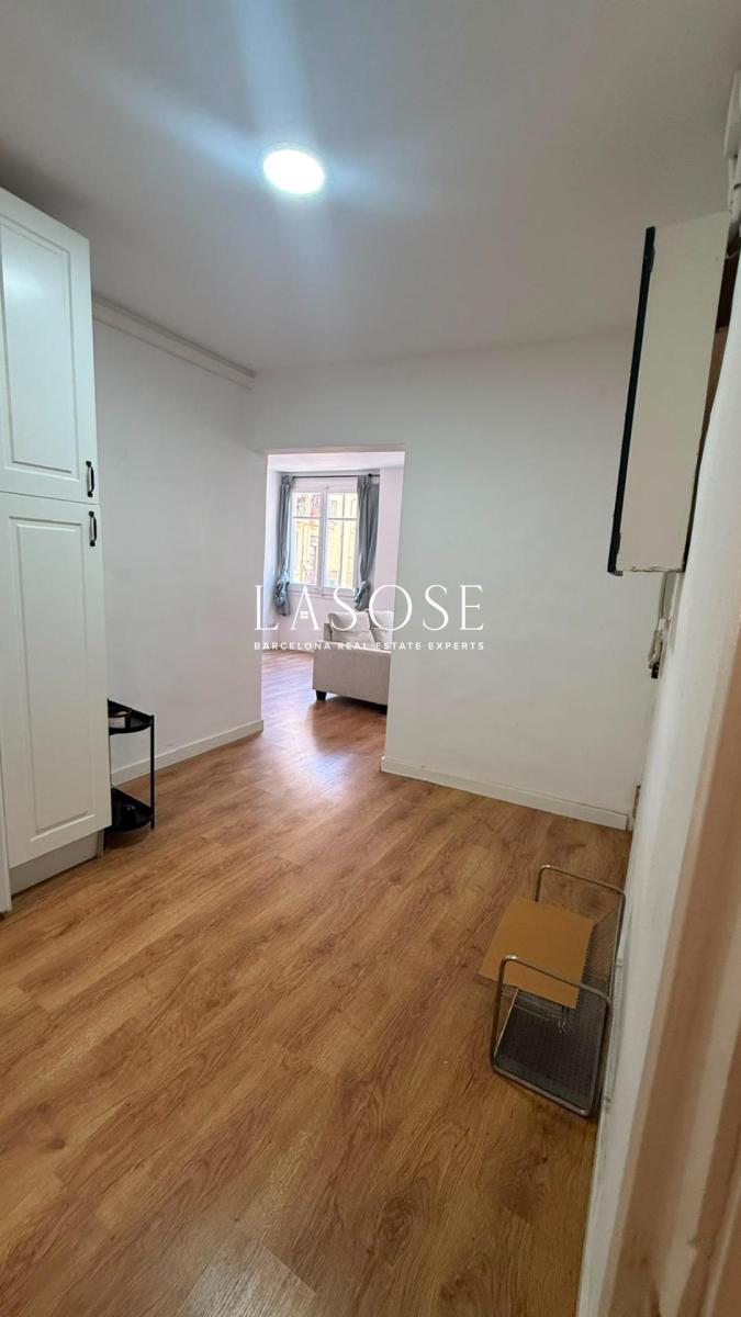 Flat for Sale in Barcelona
