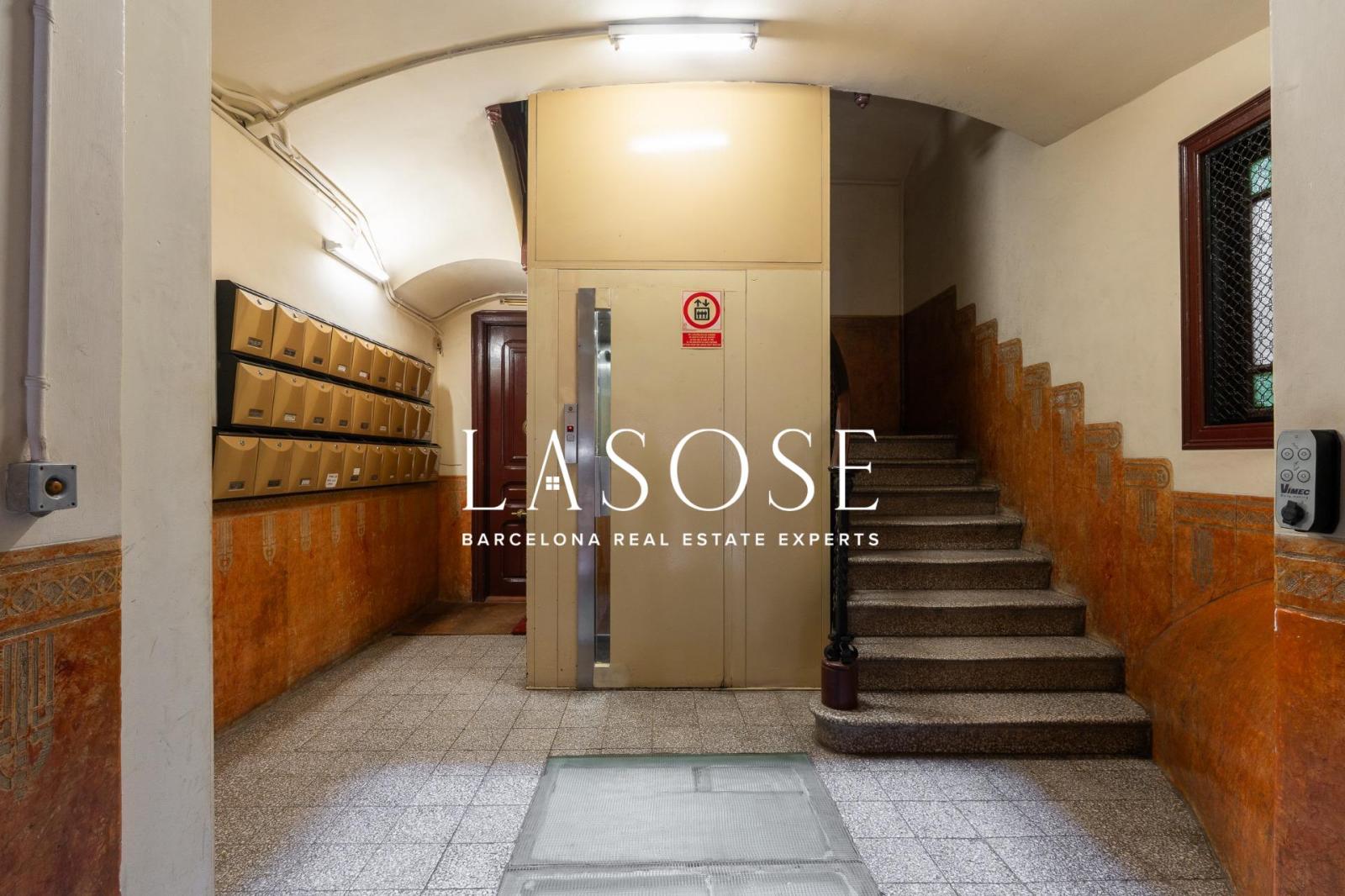 Flat for Sale in Barcelona
