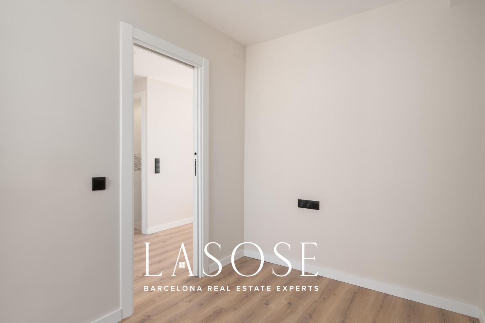 Flat for Sale in Barcelona