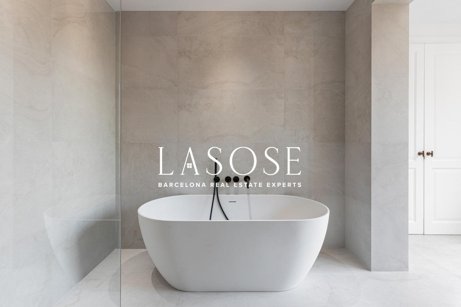 Penthouse for Sale in Barcelona