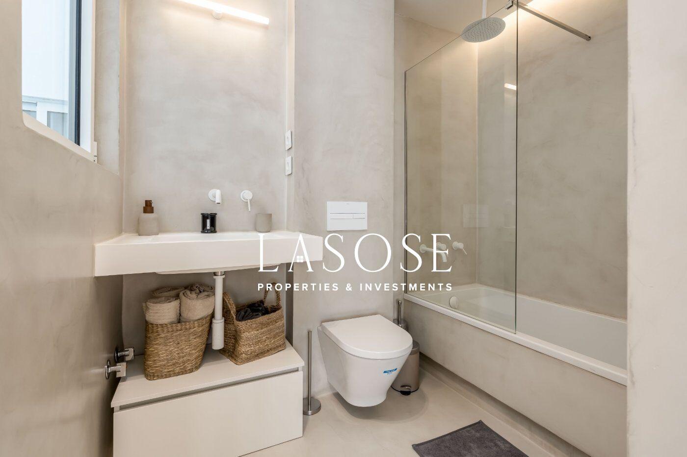 Flat for Sale in Barcelona