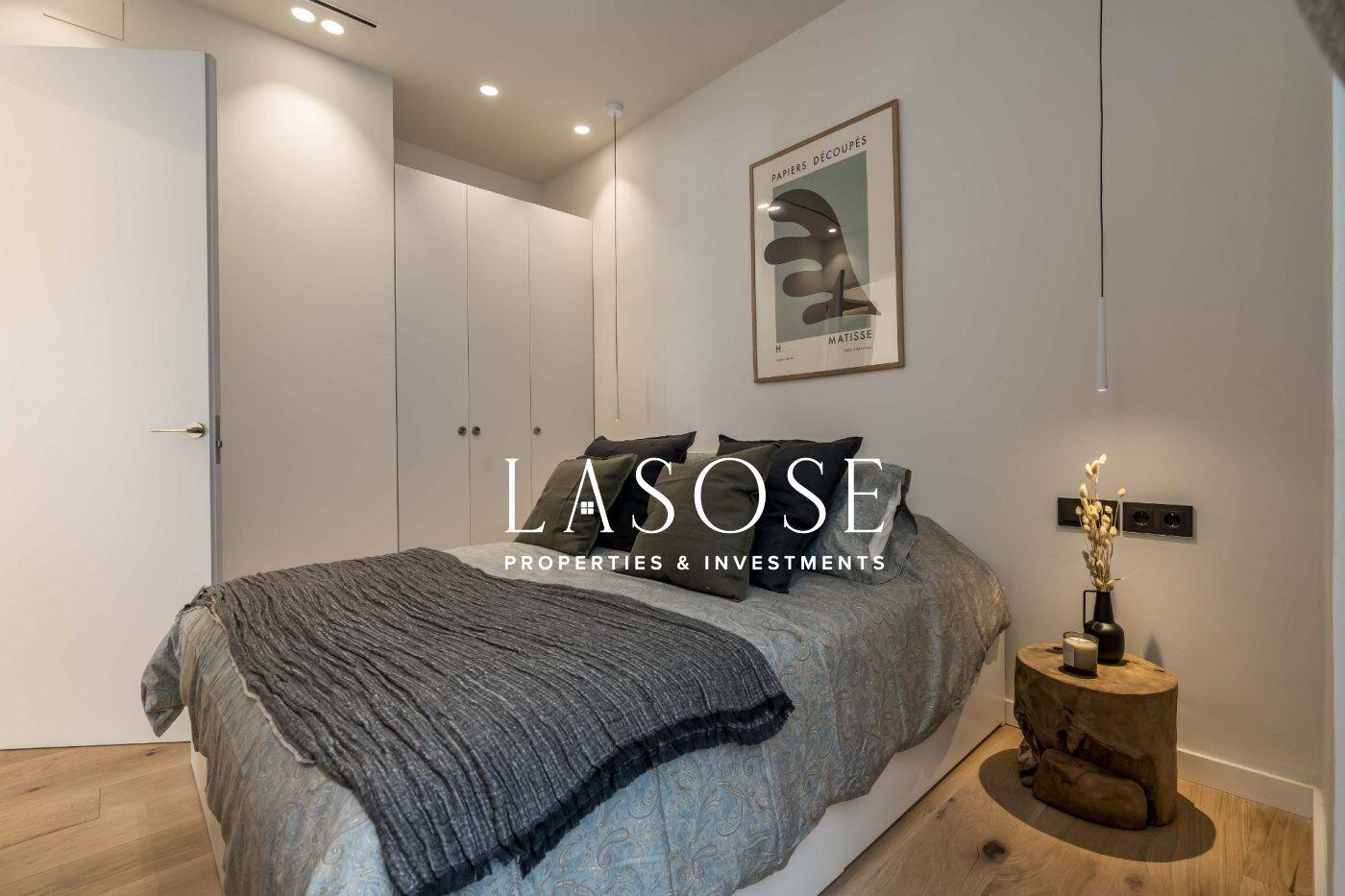 Flat for Sale in Barcelona