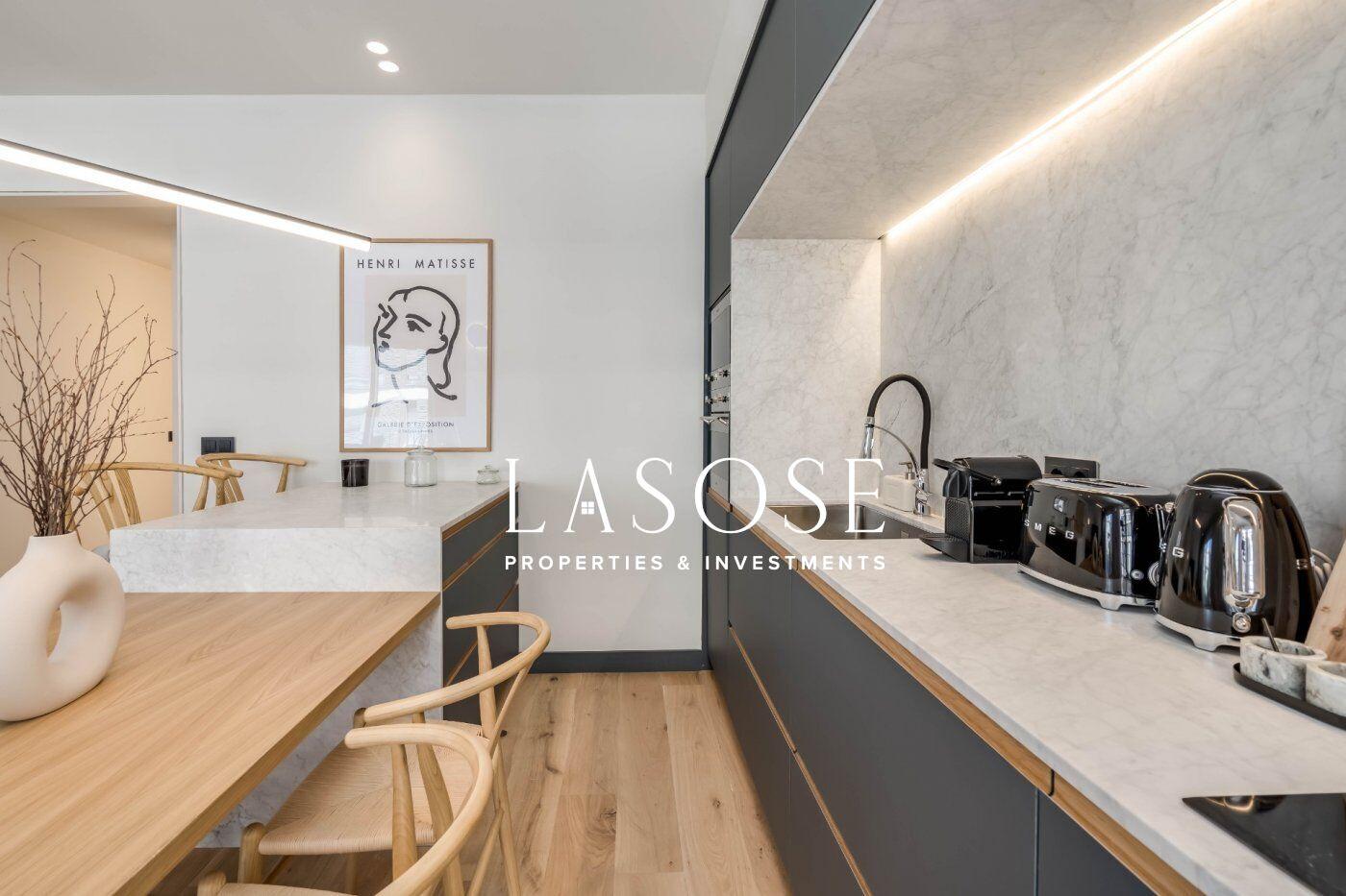Flat for Sale in Barcelona