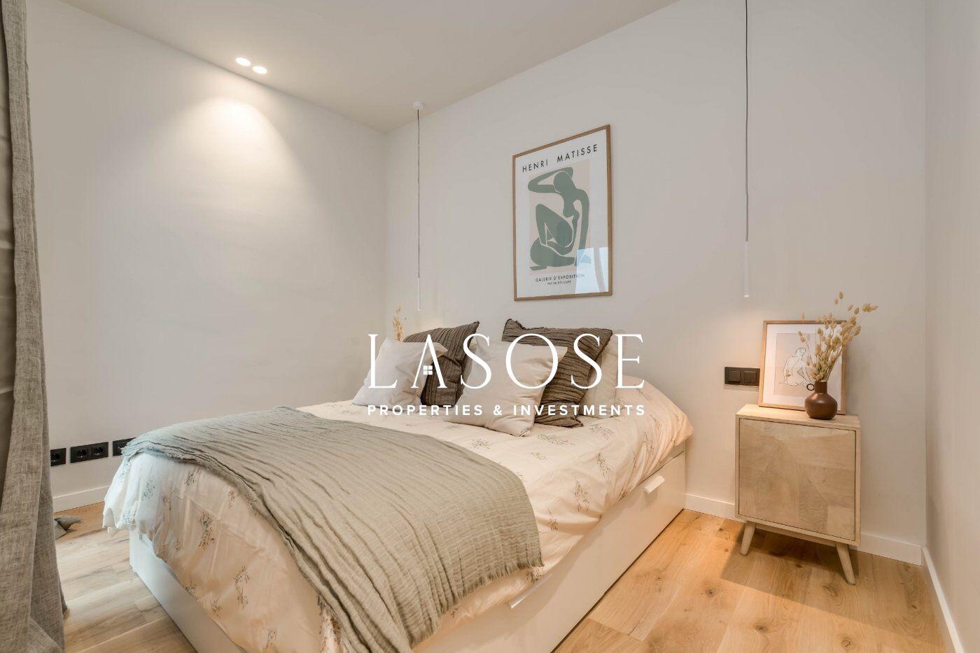 Flat for Sale in Barcelona