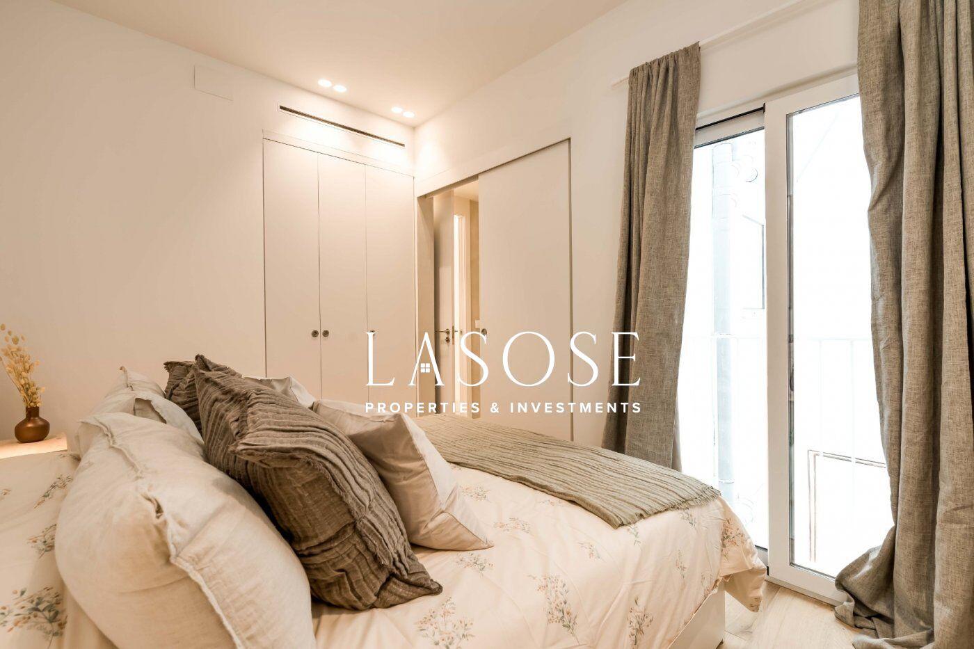 Flat for Sale in Barcelona