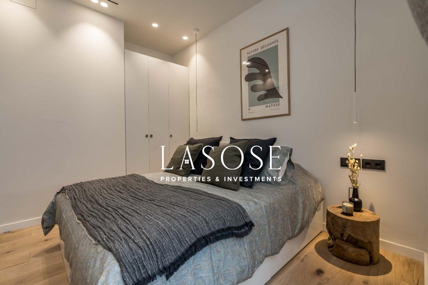 Flat for Sale in Barcelona