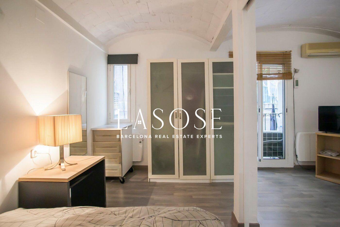 Flat for Sale in Barcelona
