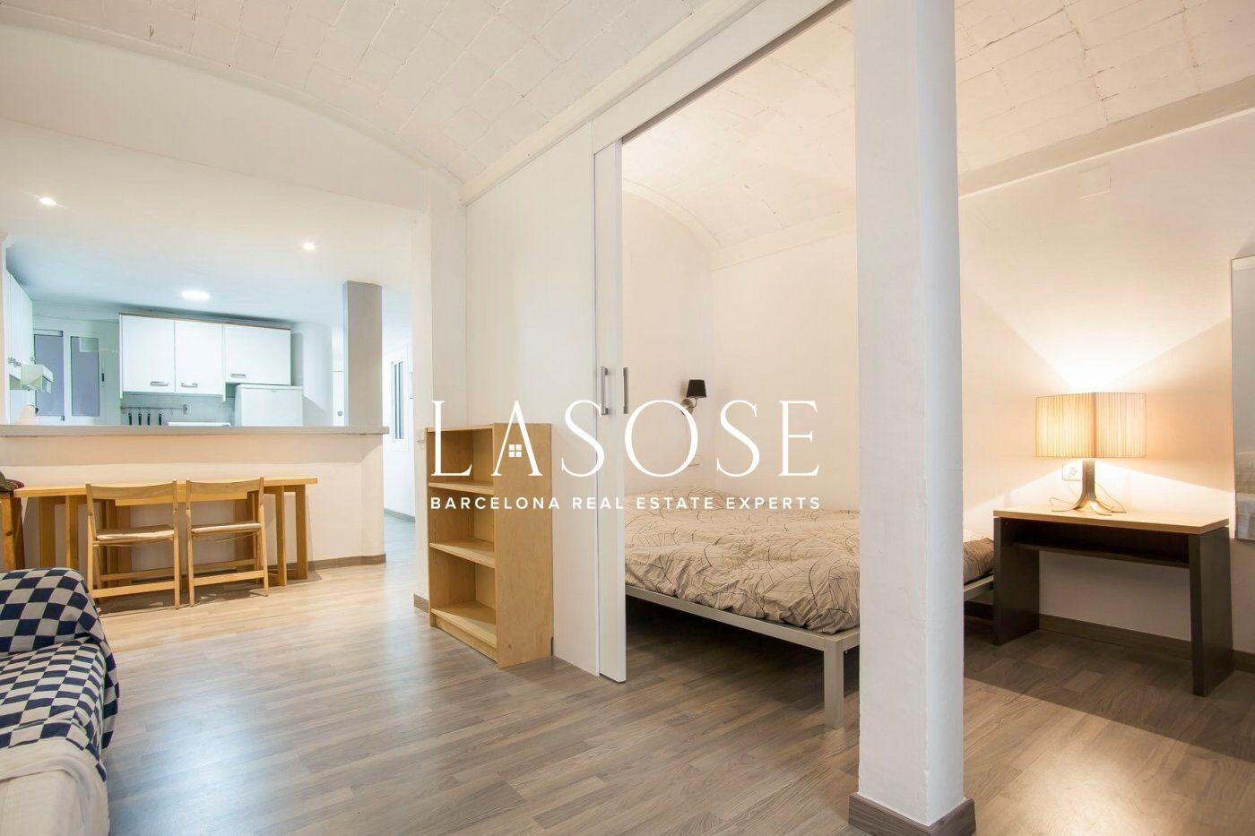 Flat for Sale in Barcelona