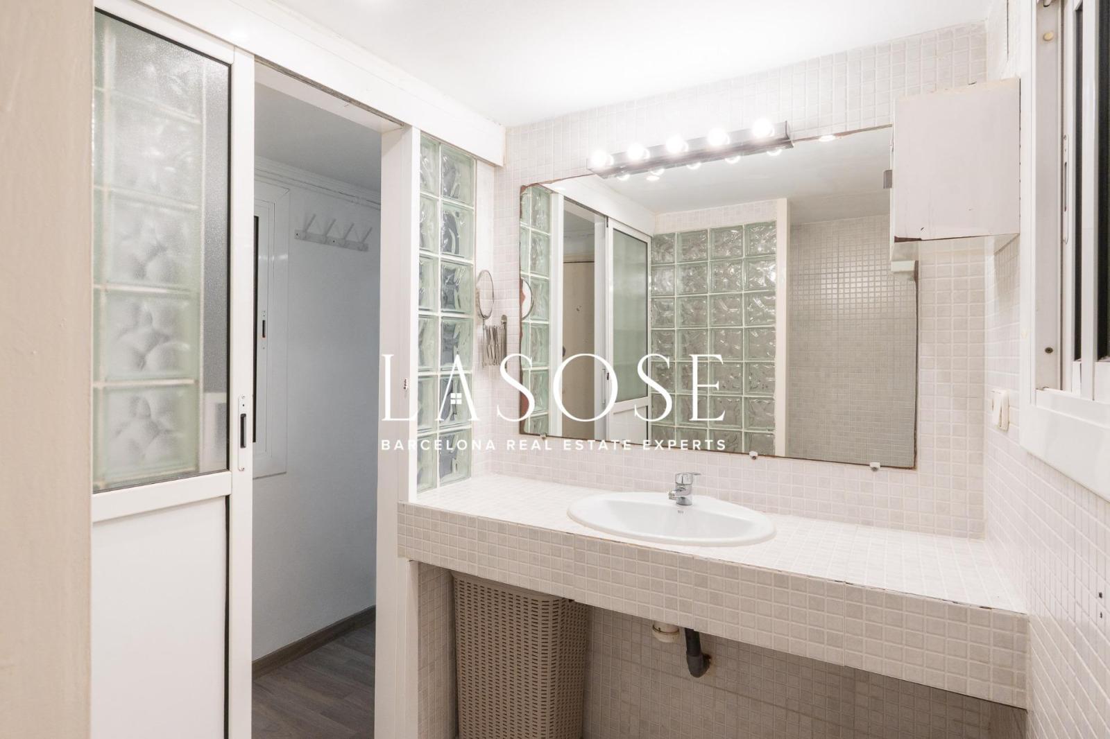 Flat for Sale in Barcelona
